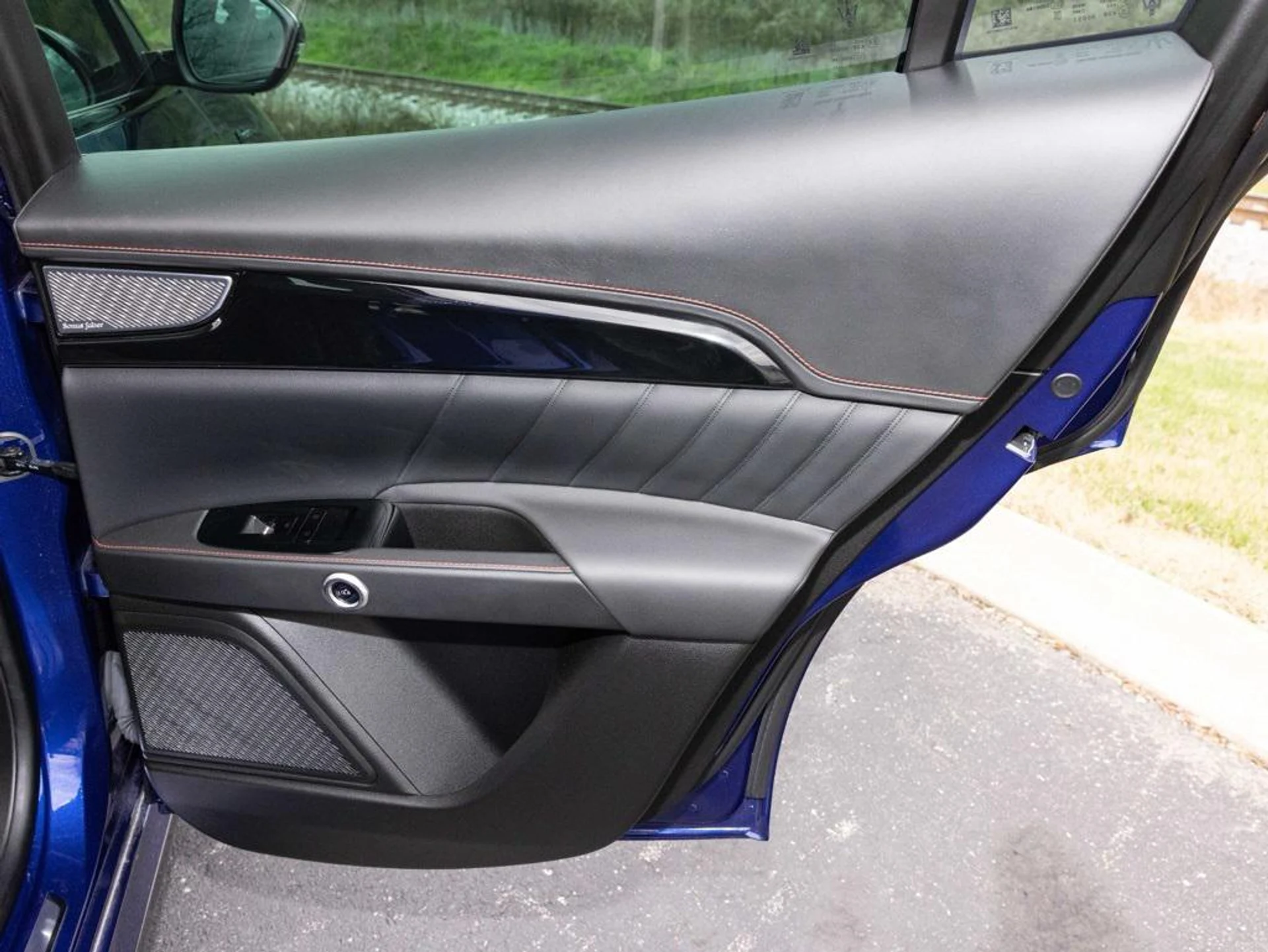 mph058_1038852937_472374604_6925efbe42064a968b9b8546_2175a70c4e