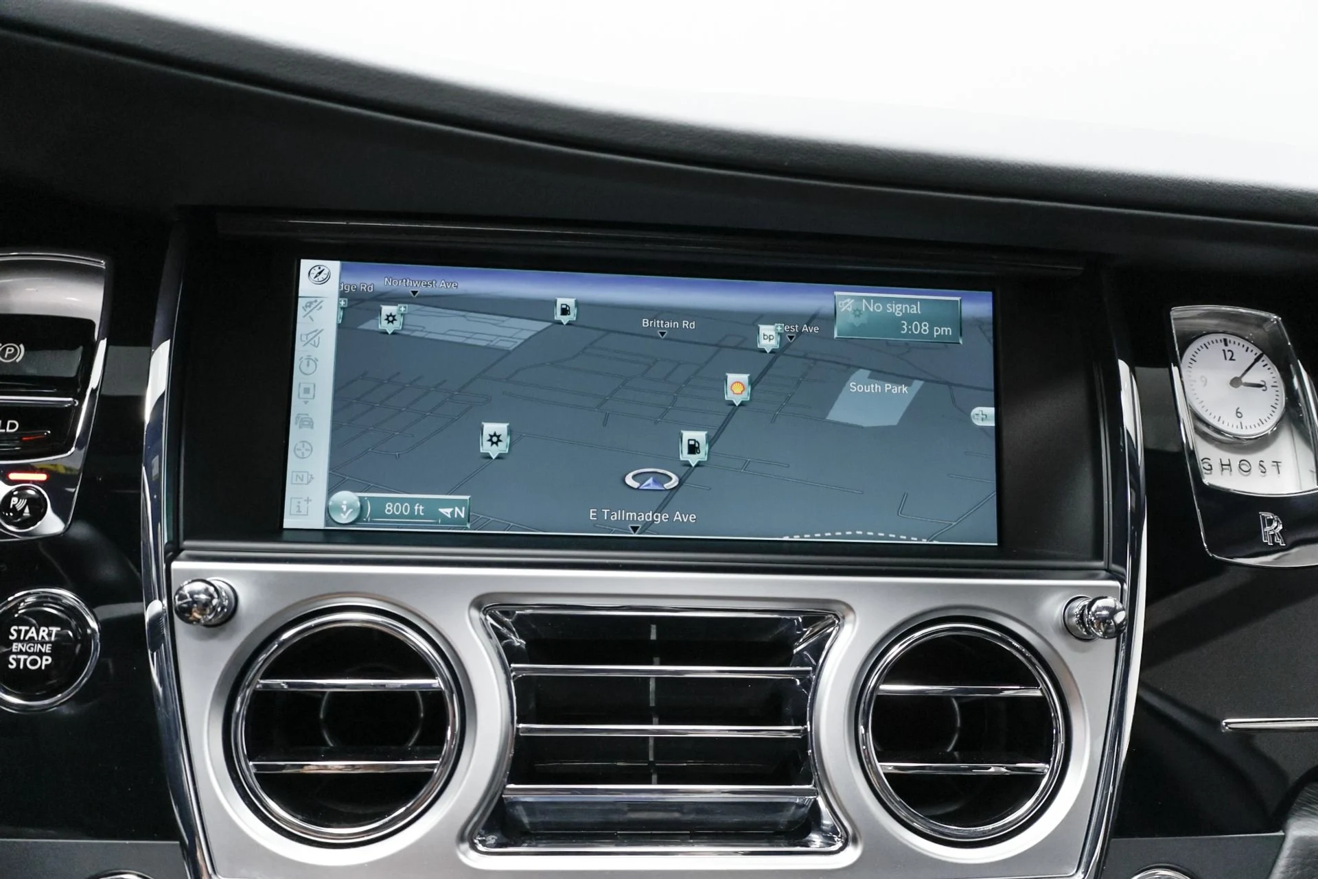 mph058_104073392_Used_2016_Rolls_Royce_Ghost_Base_1761576592_5f48cef773