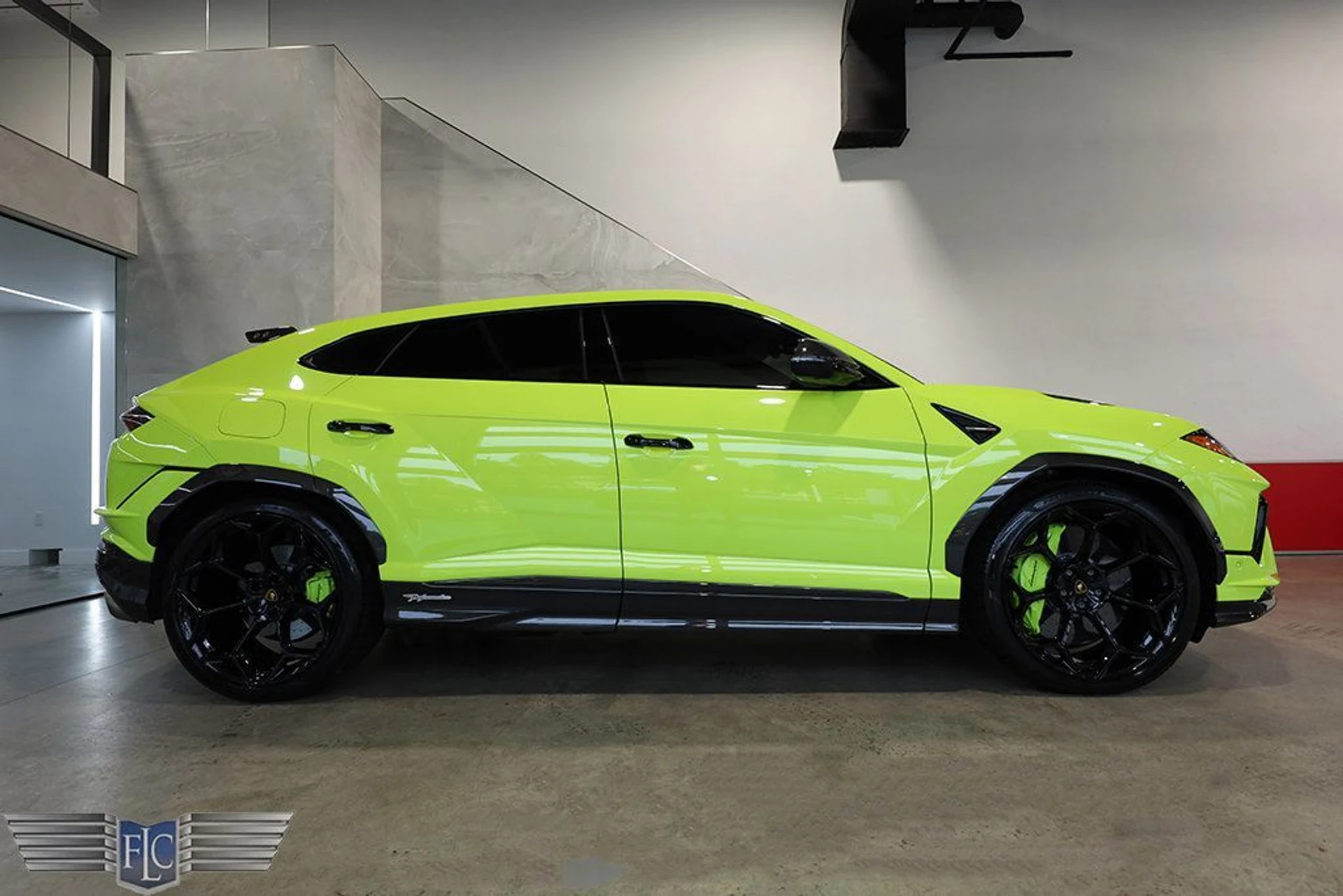 mph058_1041002531_used_2024_lamborghini_urus_performanteawd_9689_22932992_59_1024_6b60827774