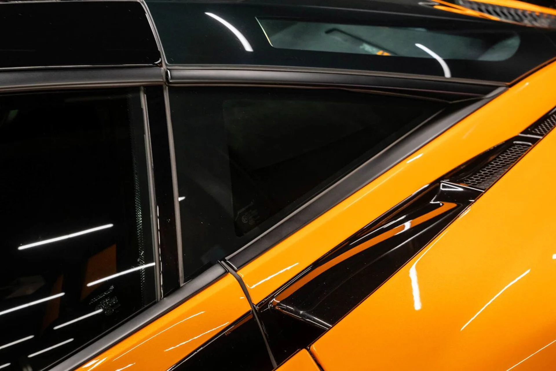 mph058_1080100331_mclaren_765lt_2021_eb6549c7b0