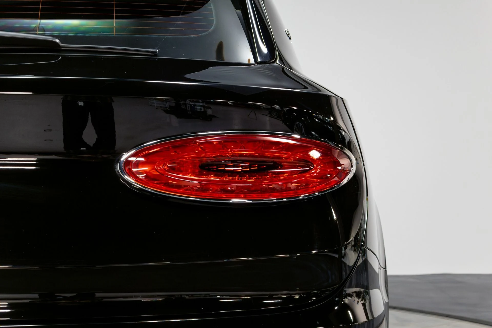 mph058_1083158336_Used_2021_Bentley_Bentayga_V8_First_Edition_1776782316_895573f1a2