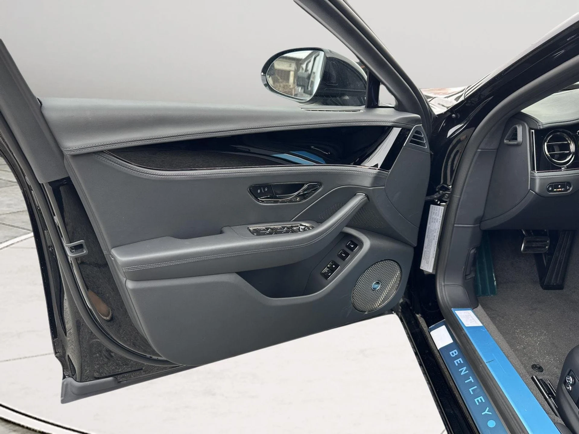 mph058_1089849295_afcba7bebd1ec8dd99fb19ad860dba3b_291a04df2d