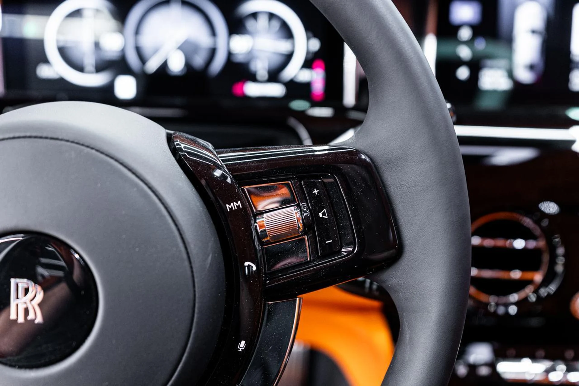 mph058_1096806424_78369e2af973965f8d57f18d1e2e7af0_f3b96bdc94