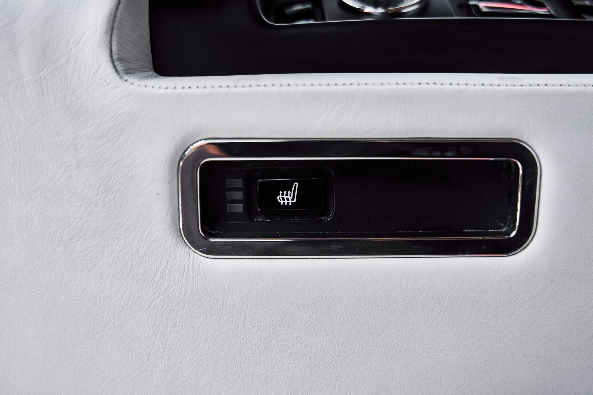 mph058_1138792093_Used_2009_Rolls_Royce_Phantom_Coupe_Base_1780102133_cf4a0ca218