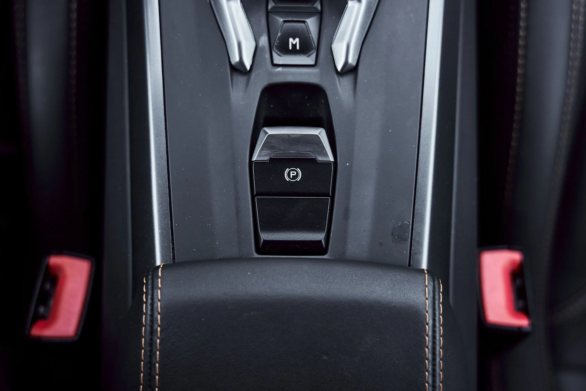mph058_1206259014_Used_2021_Lamborghini_Huracan_EVO_Base_1780708786_aeb1f7aca1