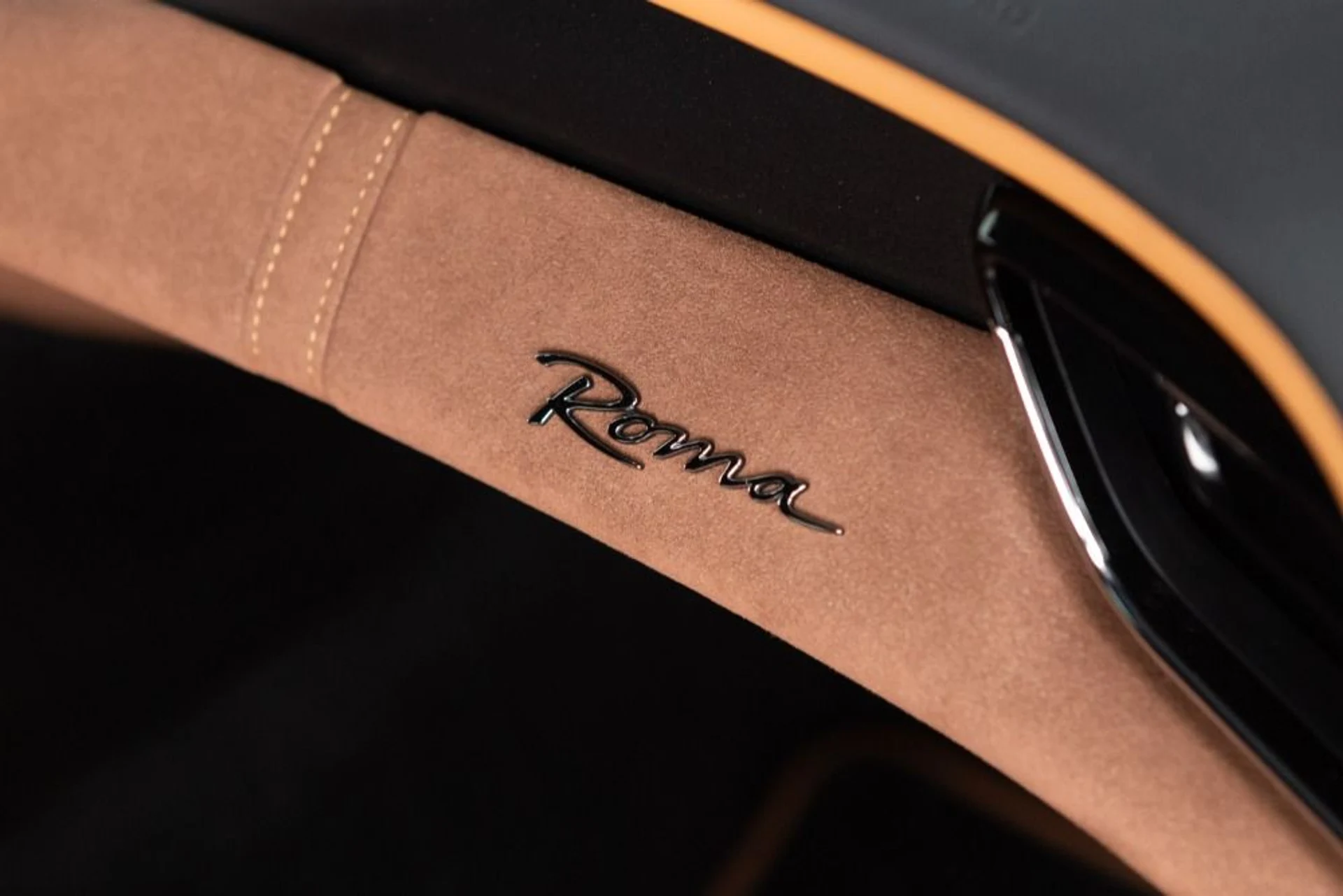 mph058_1221086283_Used_2024_Ferrari_Roma_e4f30ed90d