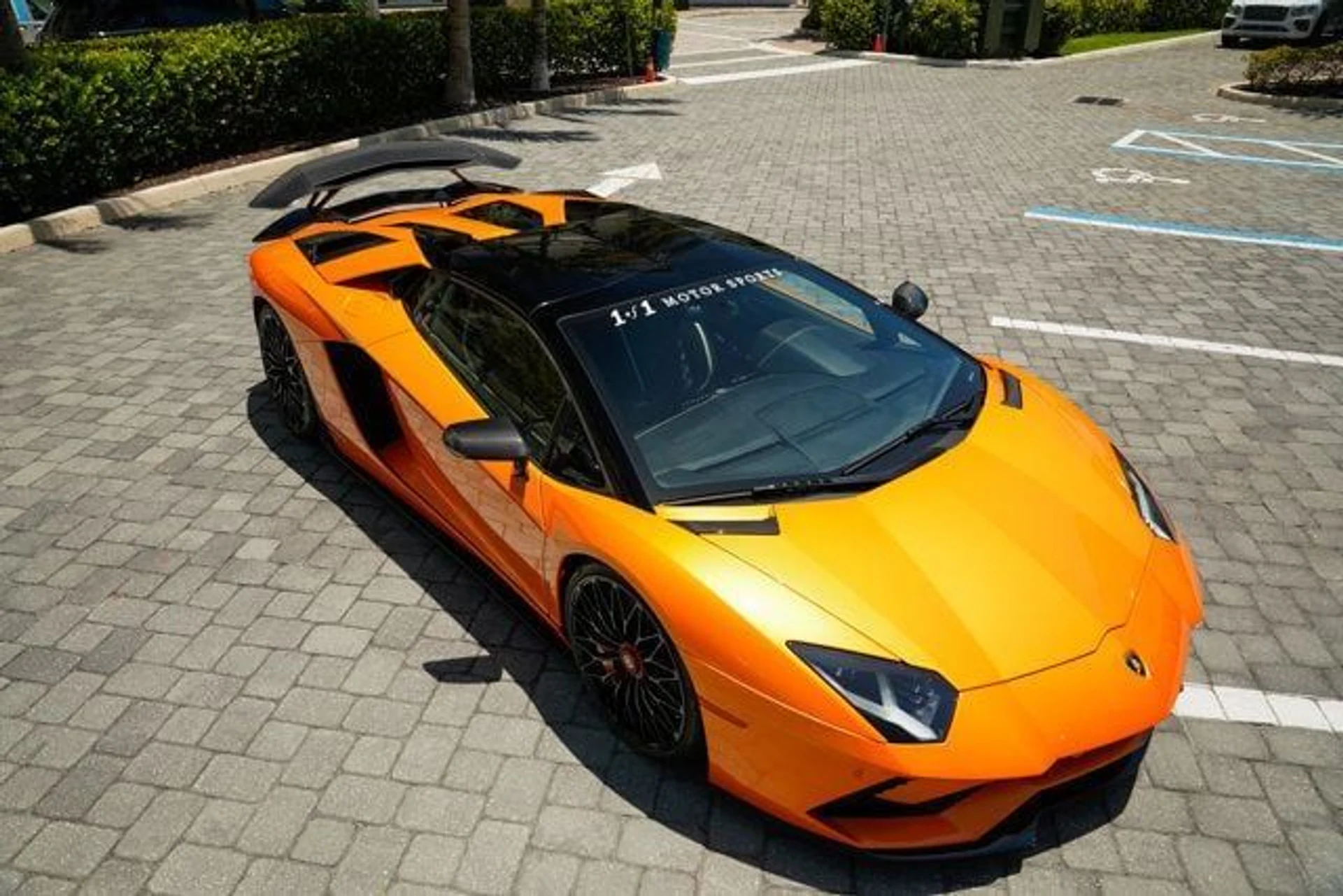 mph058_1327490594_used_2018_lamborghini_aventador_sroadster_14354_22897283_59_640_b3800f074c
