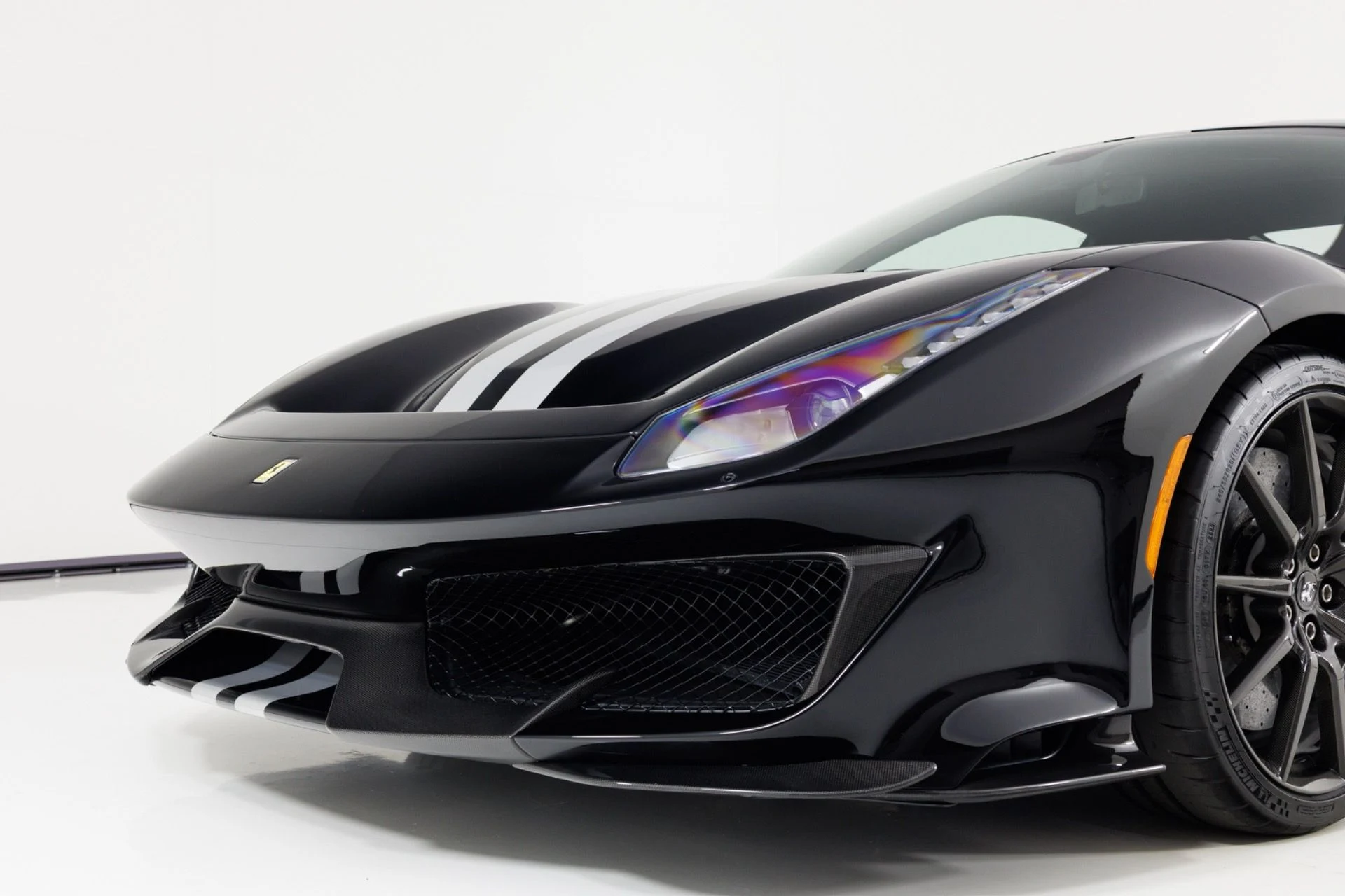 mph058_1330973779_Used_2019_Ferrari_488_Pista_1781884404_aa6acaf66b