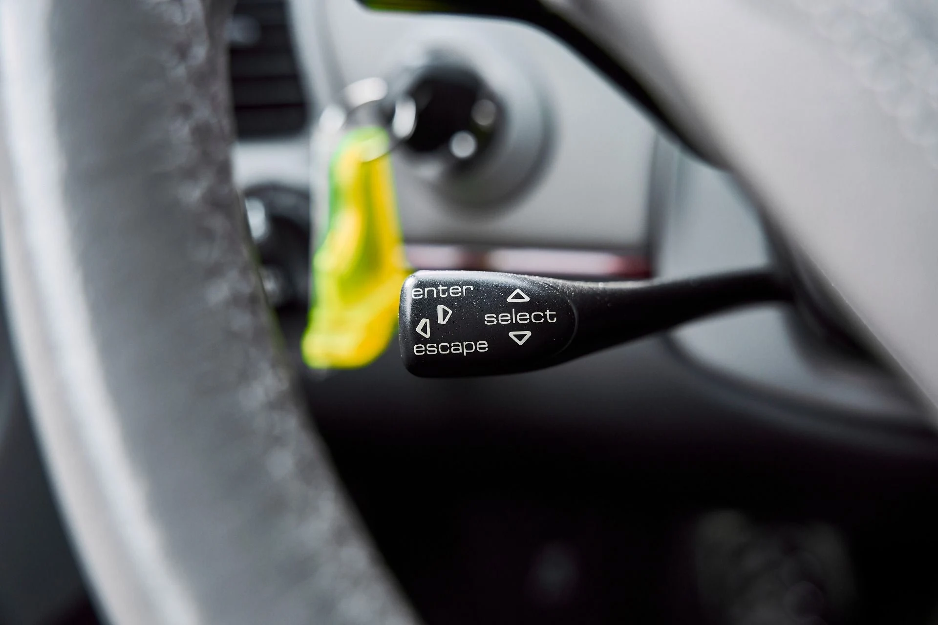 mph058_1360658781_Used_2005_Porsche_911_Turbo_S_1770864451_18ba73da62