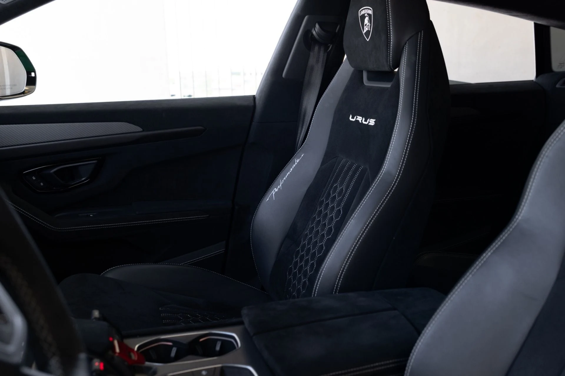 mph058_1431565329_Used_2023_Lamborghini_Urus_Performante_1780090759_ee203fa30a