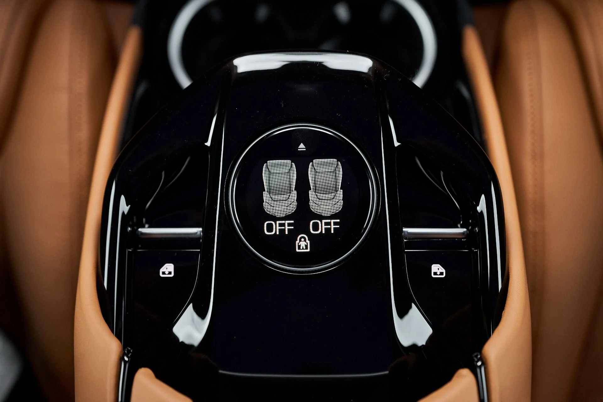 mph058_1467175506_Used_2025_Ferrari_Purosangue_1762993306_89755b7776