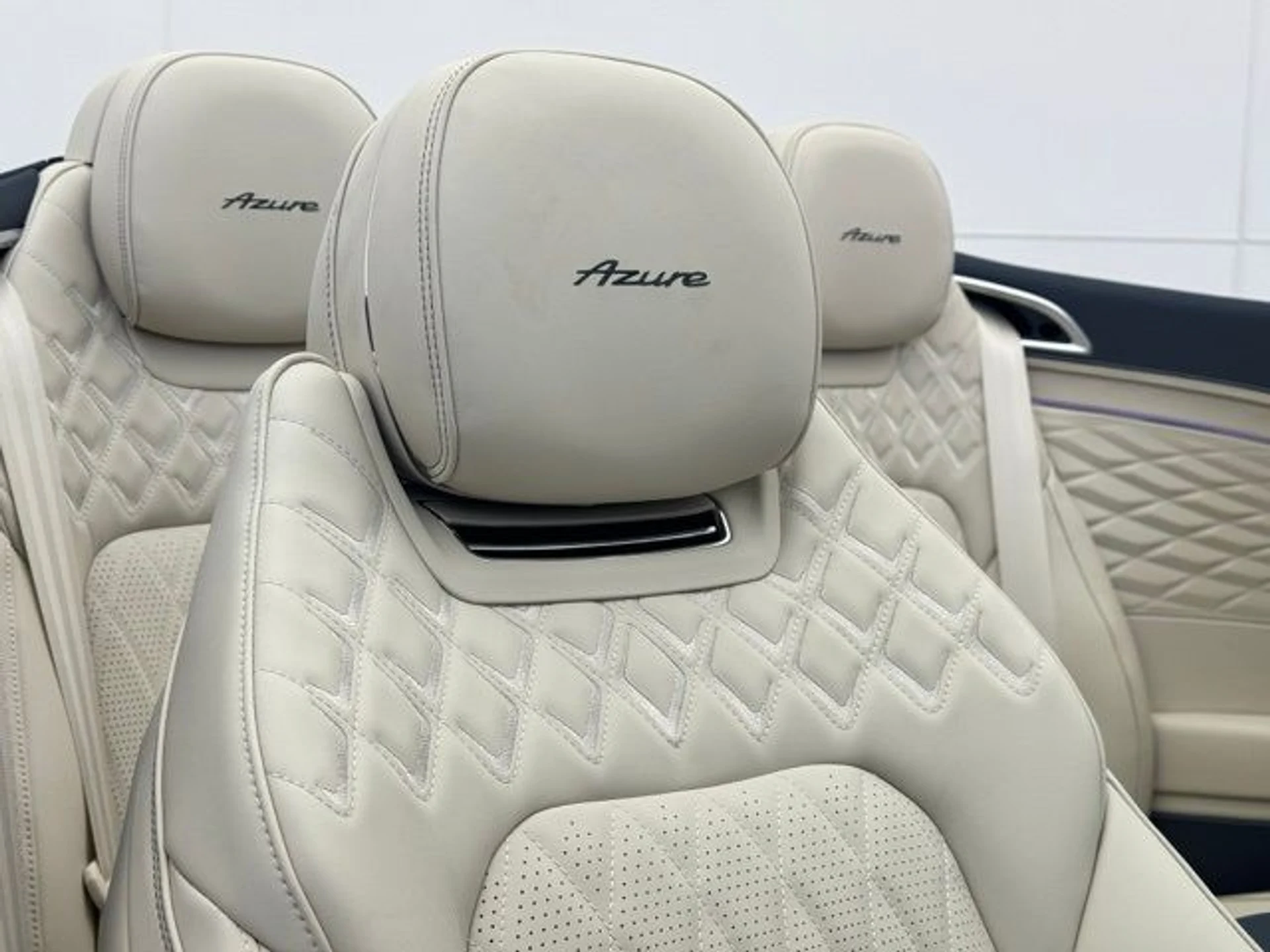 mph058_1492767169_13o7jd6nou8au6t3zscjbn648mcl_8970265656