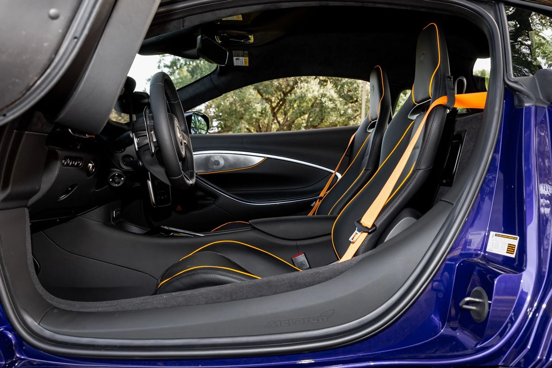 mph058_150399167_362_p59_l_817e32e02e