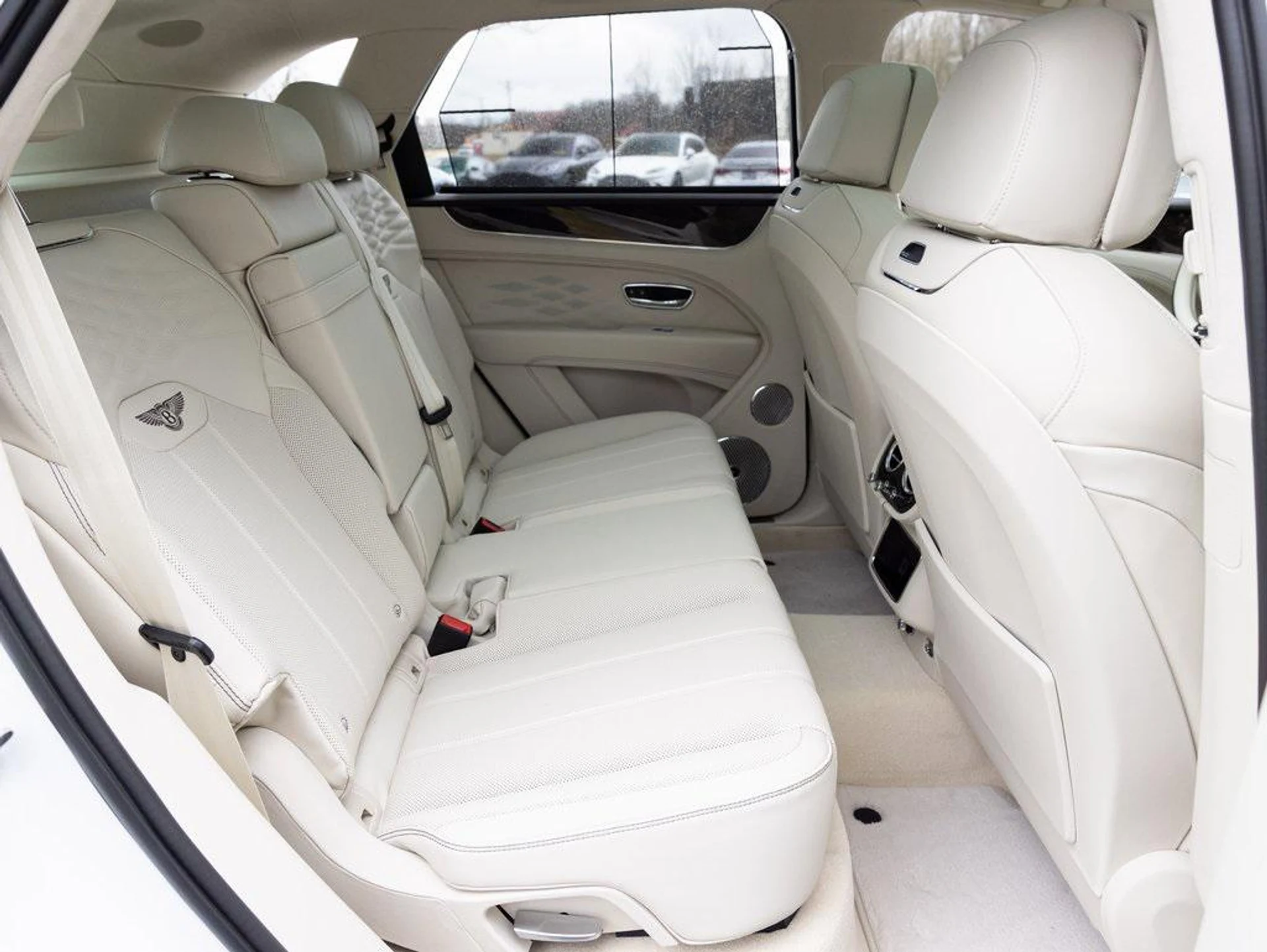 mph058_1510715675_403809831_67c233f06b5617b02de63660_d6dc46f80c