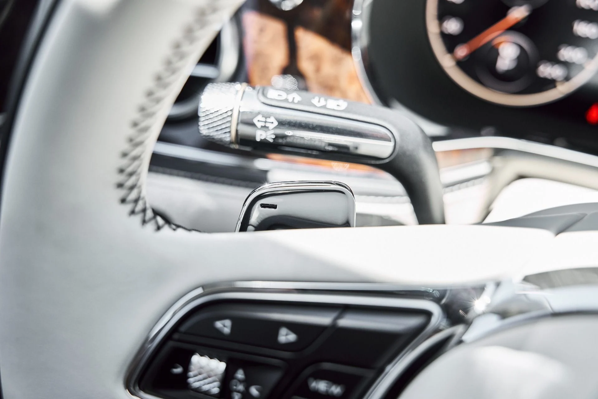 mph058_1546983042_Used_2021_Bentley_Flying_Spur_V8_1780617186_59409c6e57