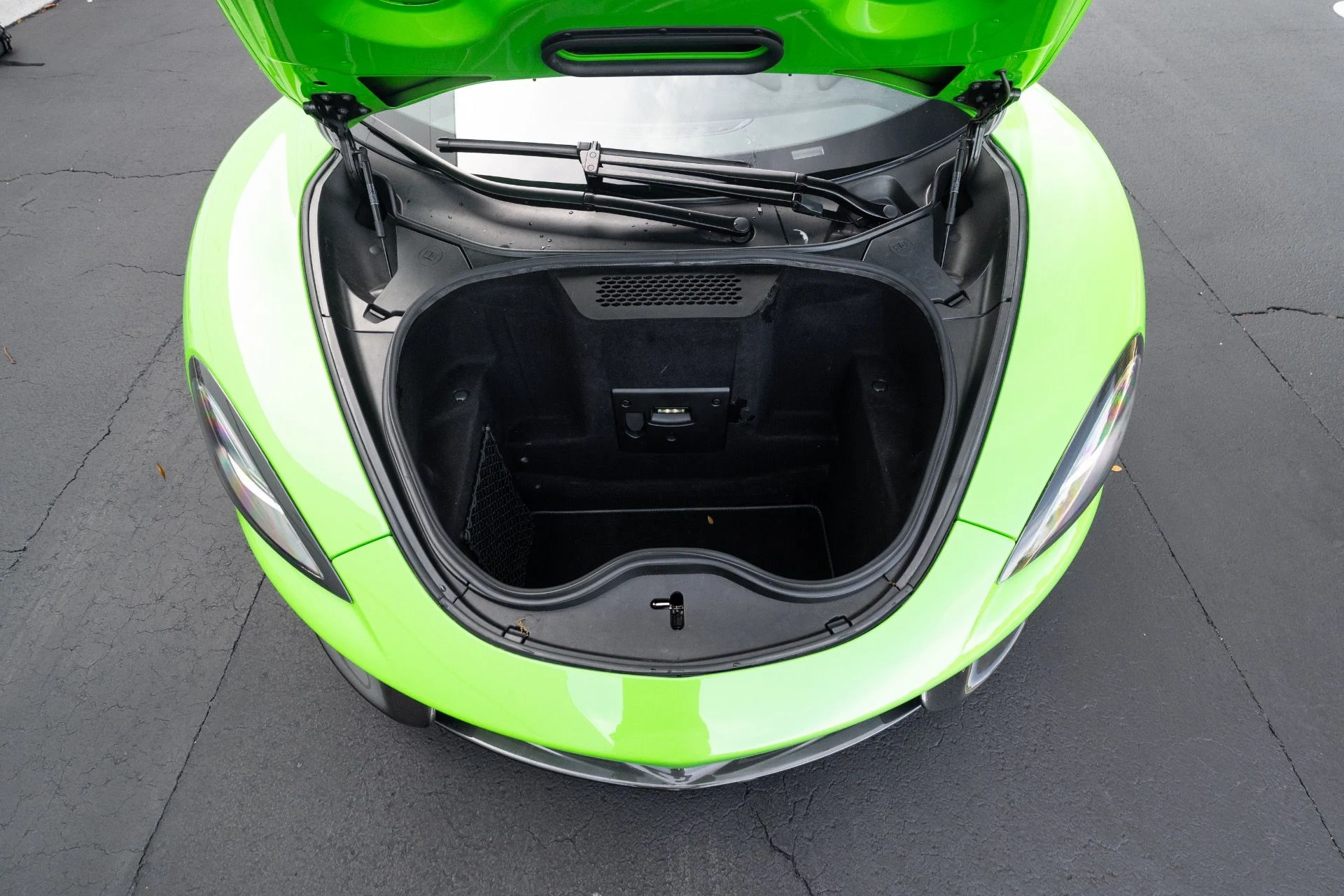 mph058_1608366414_Used_2018_Mc_Laren_570_S_Spider_1773949539_6e50fa2053