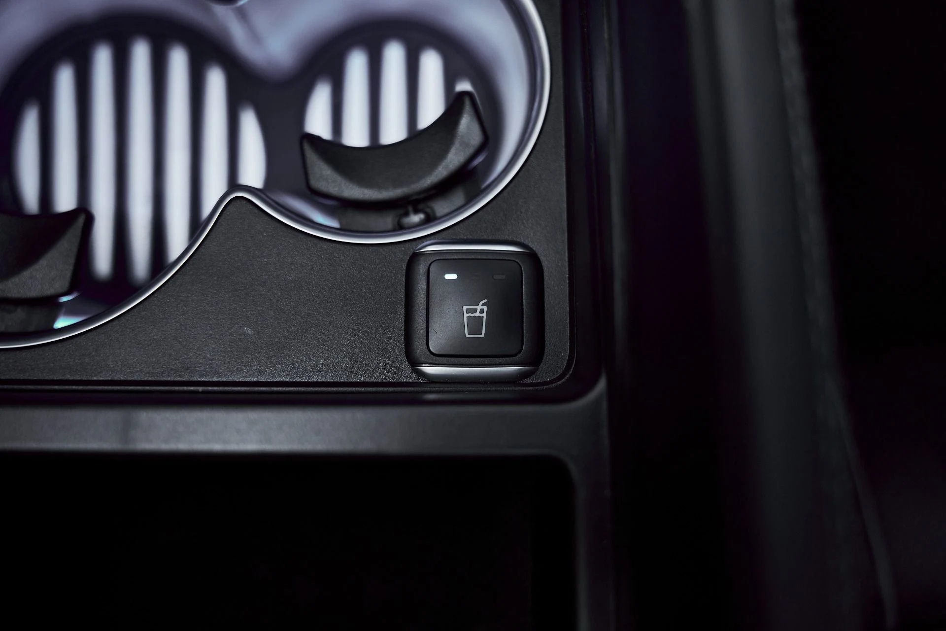 mph058_1709001290_Used_2024_Mercedes_Benz_GLS_Maybach_GLS_600_1773530632_b7d2c8ae7c