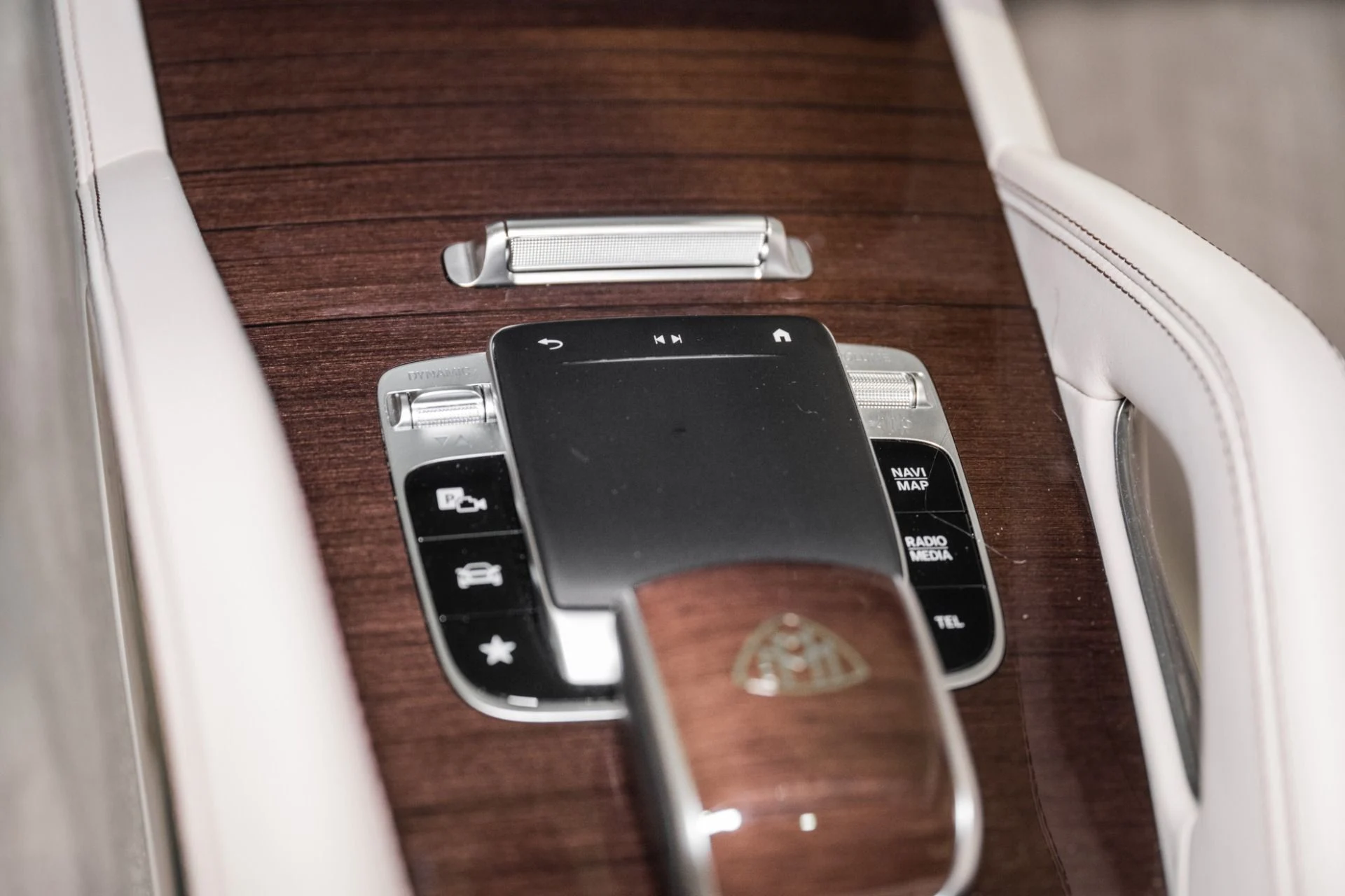 mph058_1727317612_Used_2022_Mercedes_Benz_GLS_Maybach_GLS_600_1761673303_8e18bcc361