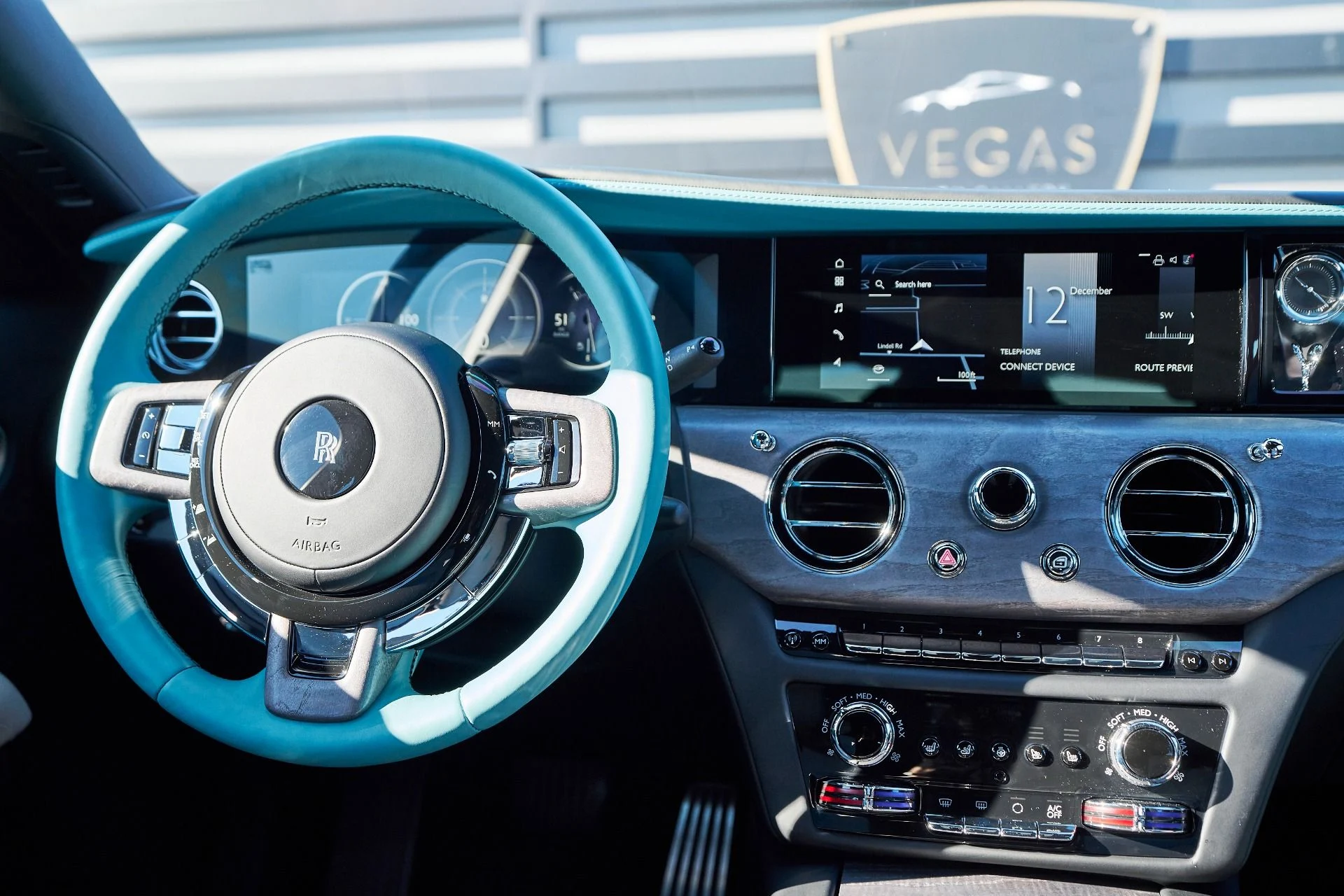 mph058_1735748576_Used_2025_Rolls_Royce_Ghost_Base_1765592261_8ebcde9c8f
