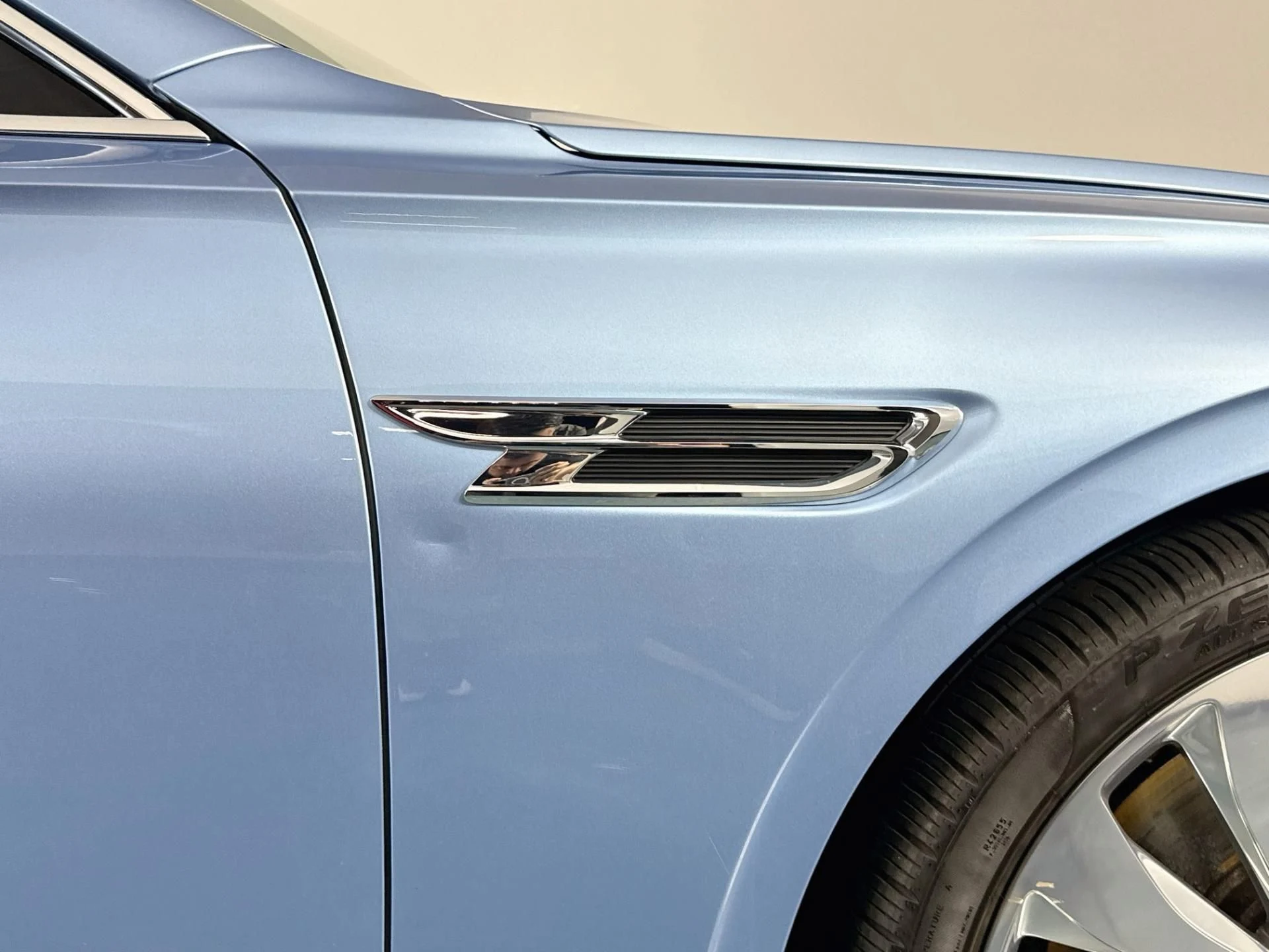 mph058_1786978257_Used_2022_Bentley_Flying_Spur_V8_1787092929_509b7e2d92