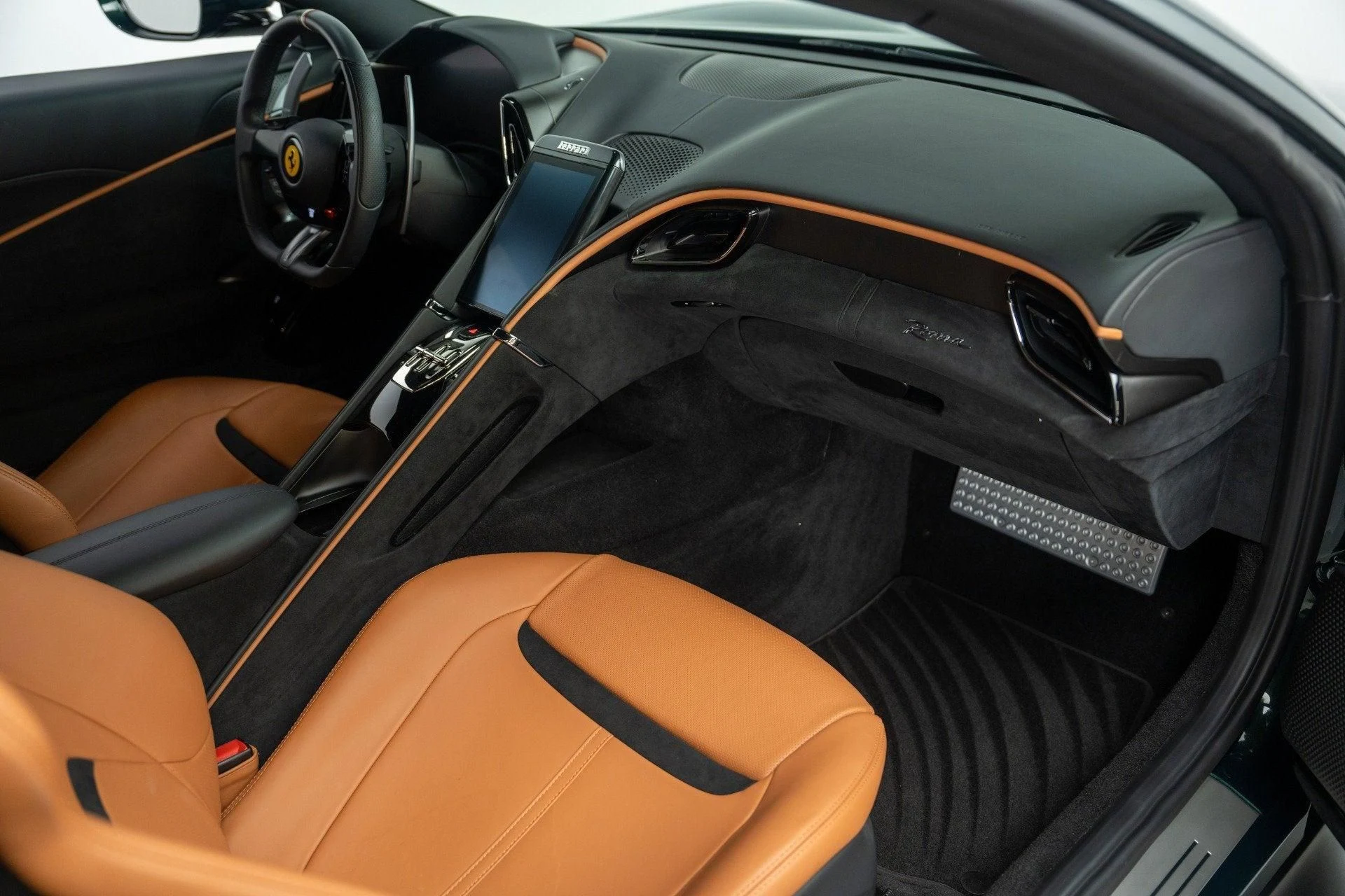 mph058_1793583580_Used_2022_Ferrari_Roma_1777382897_cca98e1e5d