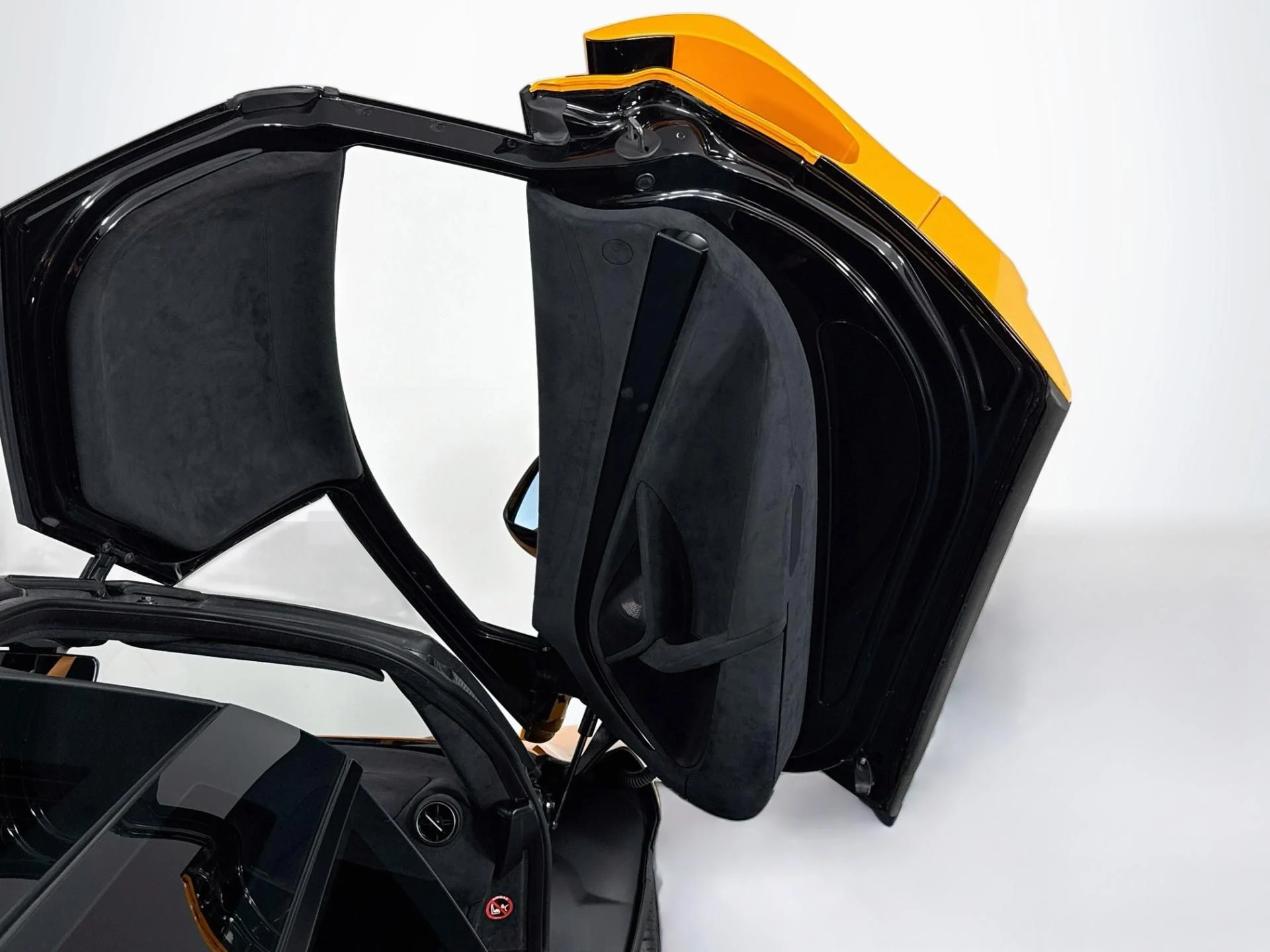 mph058_1825547060_Used_2025_Mc_Laren_750_S_1785879112_988c8df4d2