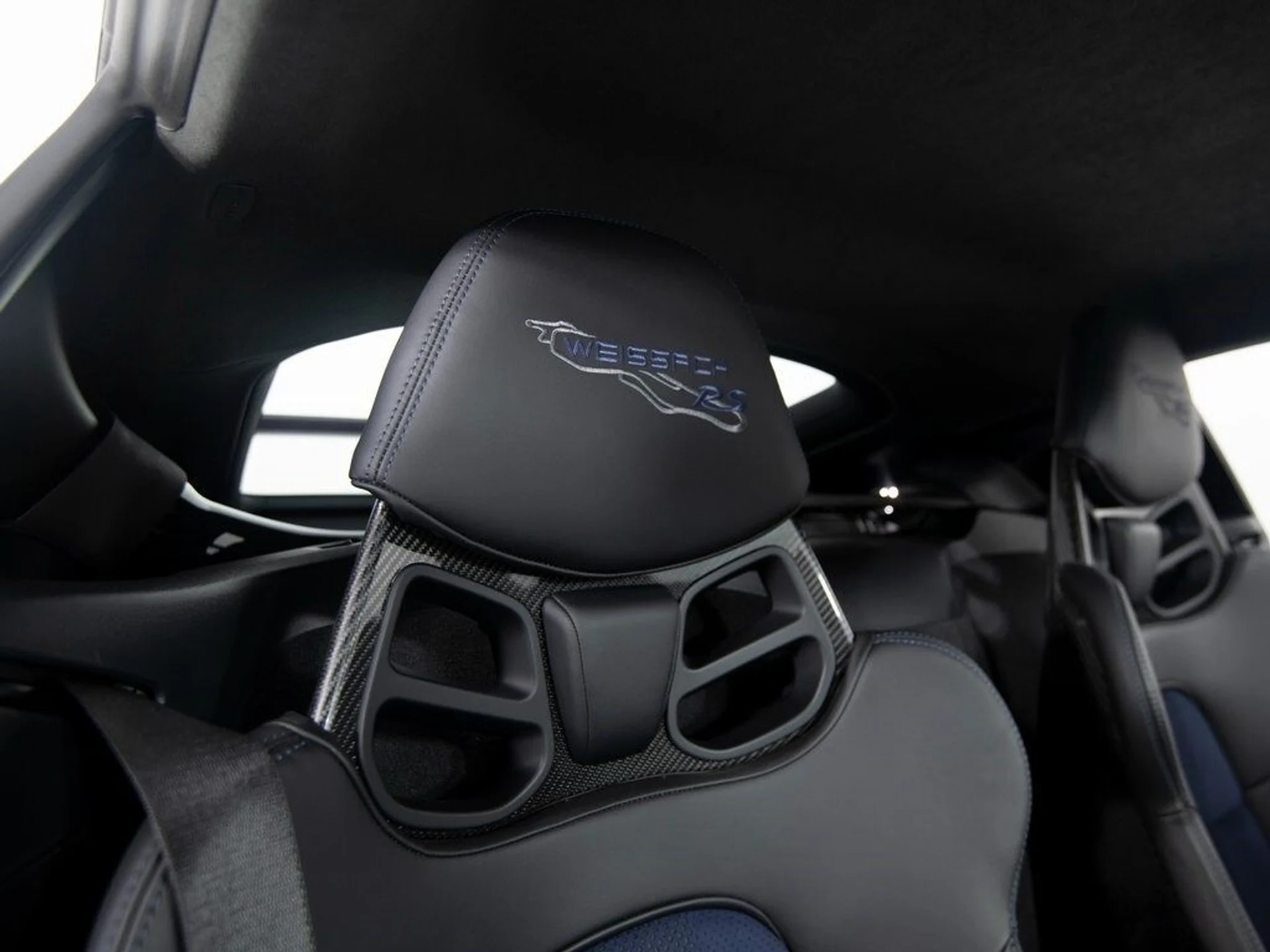 mph058_1841502577_6045c8f167ea75bb0863b595c65ffd80x_f8d7b6169b