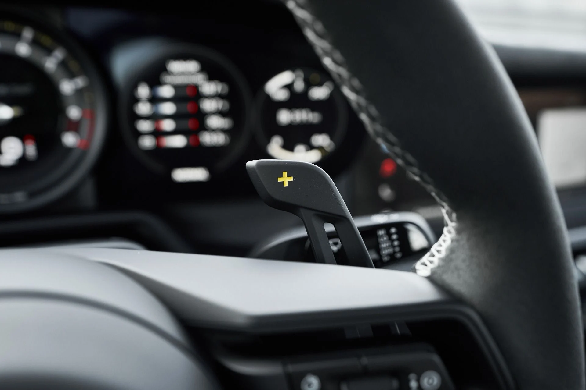 mph058_1868833864_Used_2025_Porsche_911_GT_3_RS_1762914517_e774edc4ab