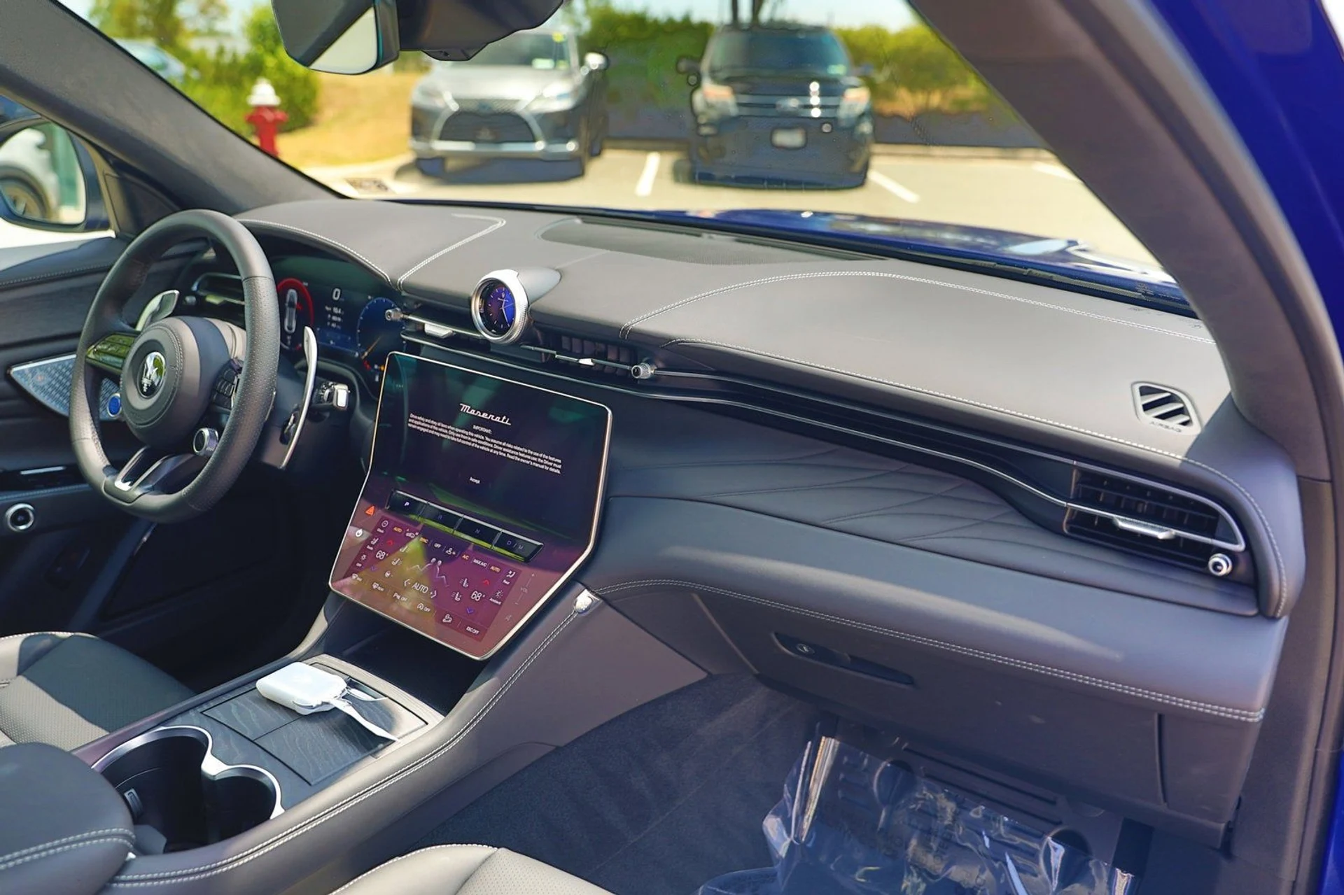 mph058_1940867436_d607fcc07438413cb4c26b841259b259_e3668f817c