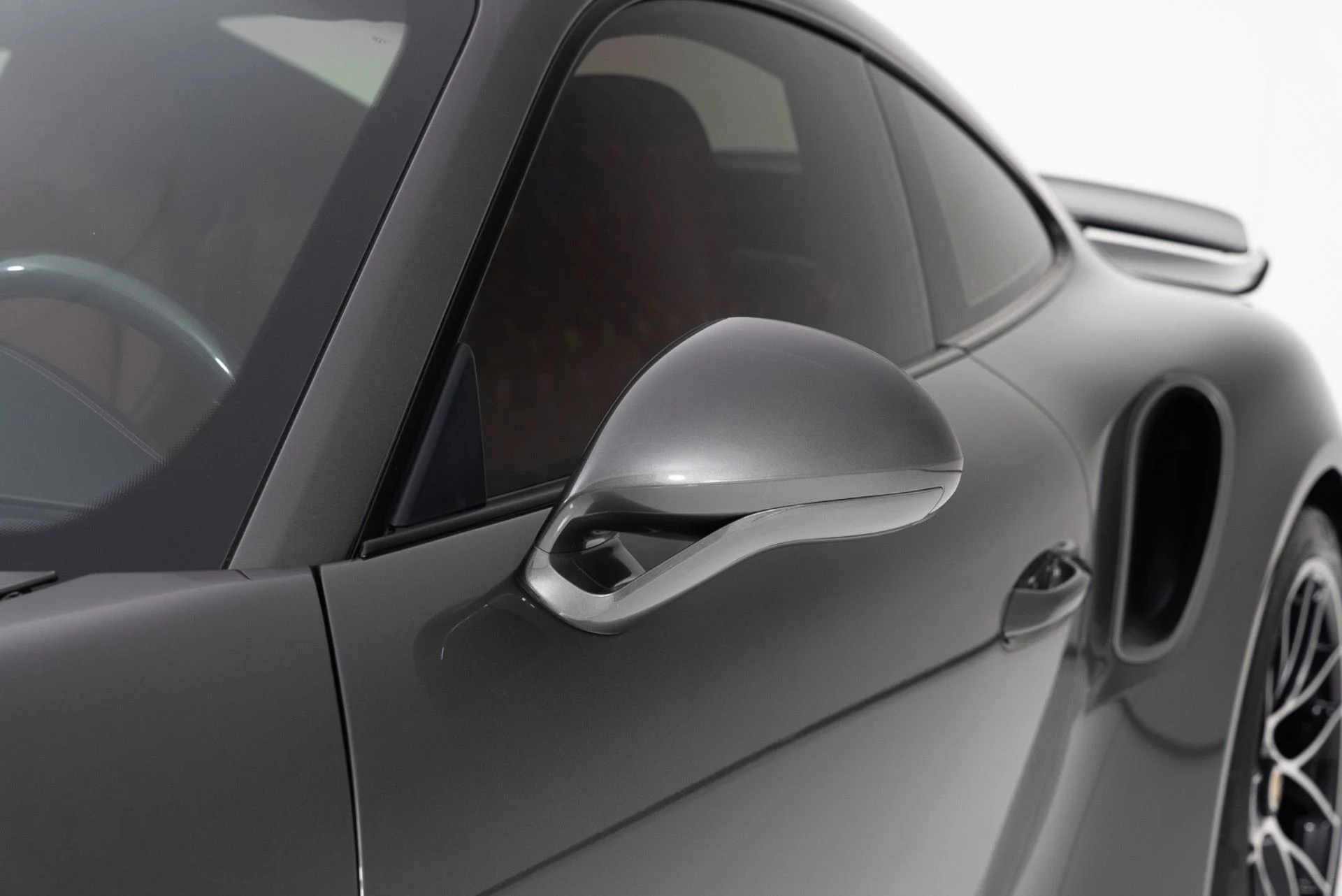 mph058_1956038644_Used_2019_Porsche_911_Turbo_S_1774999657_3175583d90