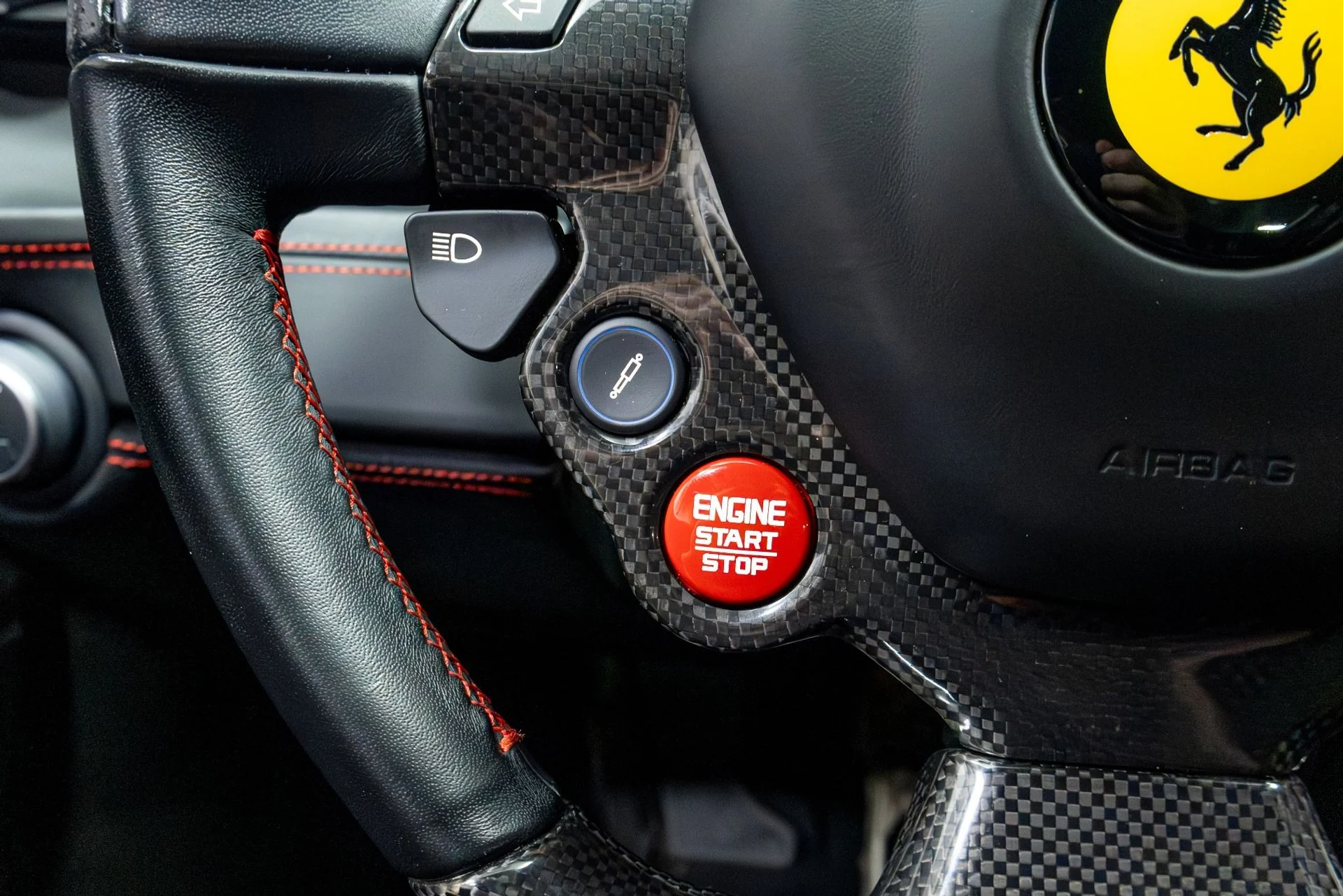 mph058_2057921945_Used_2018_Ferrari_488_GTB_1775864640_4162bedfbd