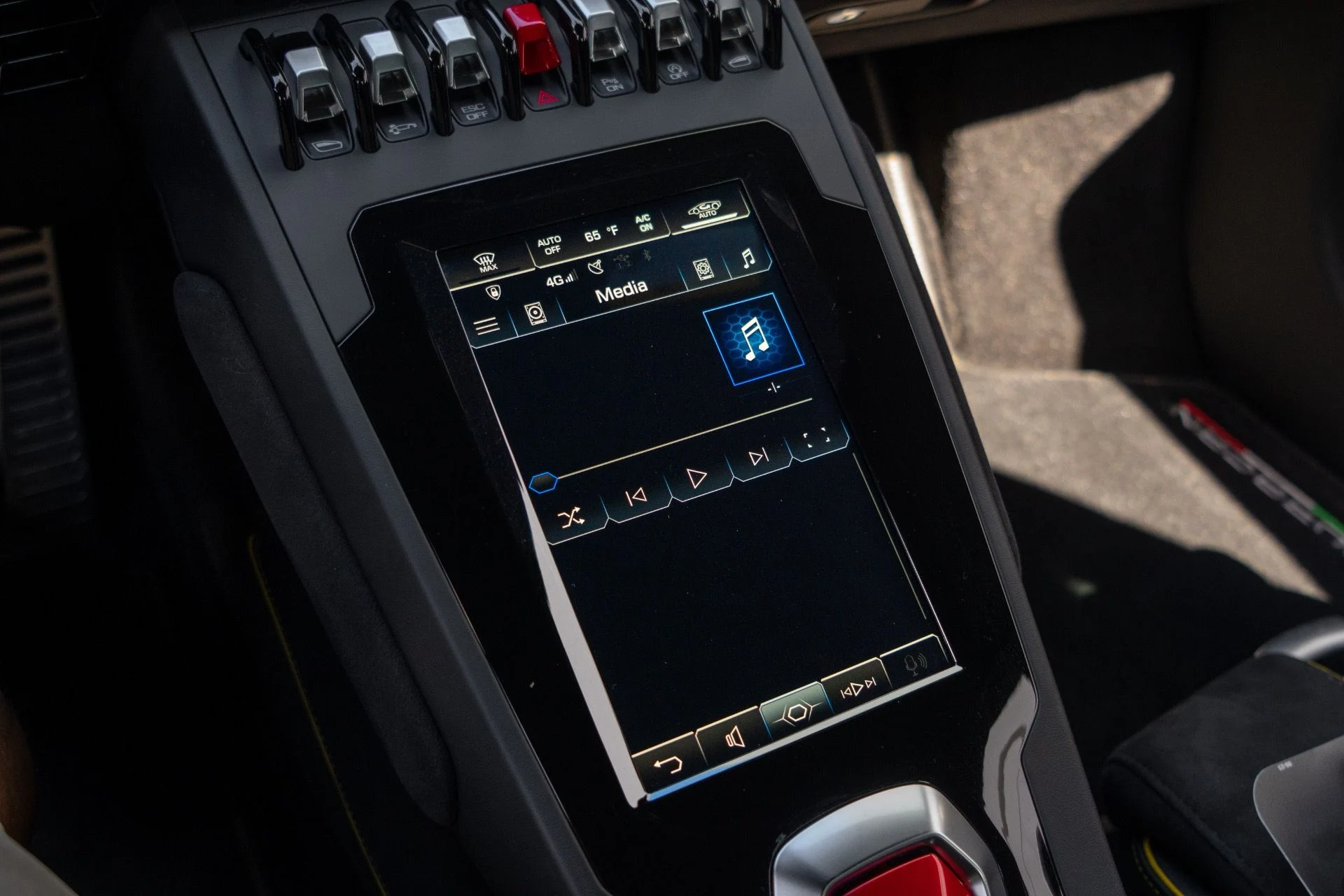 mph058_2082720002_Used_2022_Lamborghini_Huracan_EVO_1764129423_23251d2247