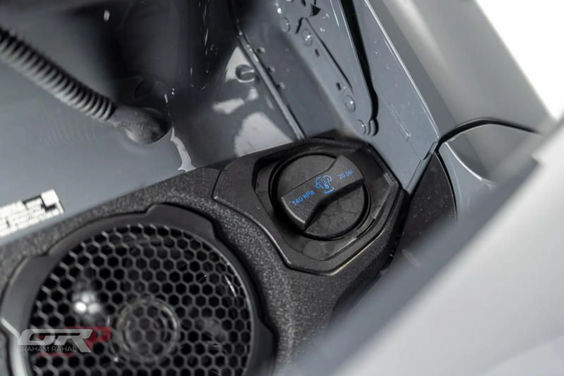 mph058_2091552594_D04_F45_BB_A7_B6_47_E4_B463_88_B635374456_4c41353a6f