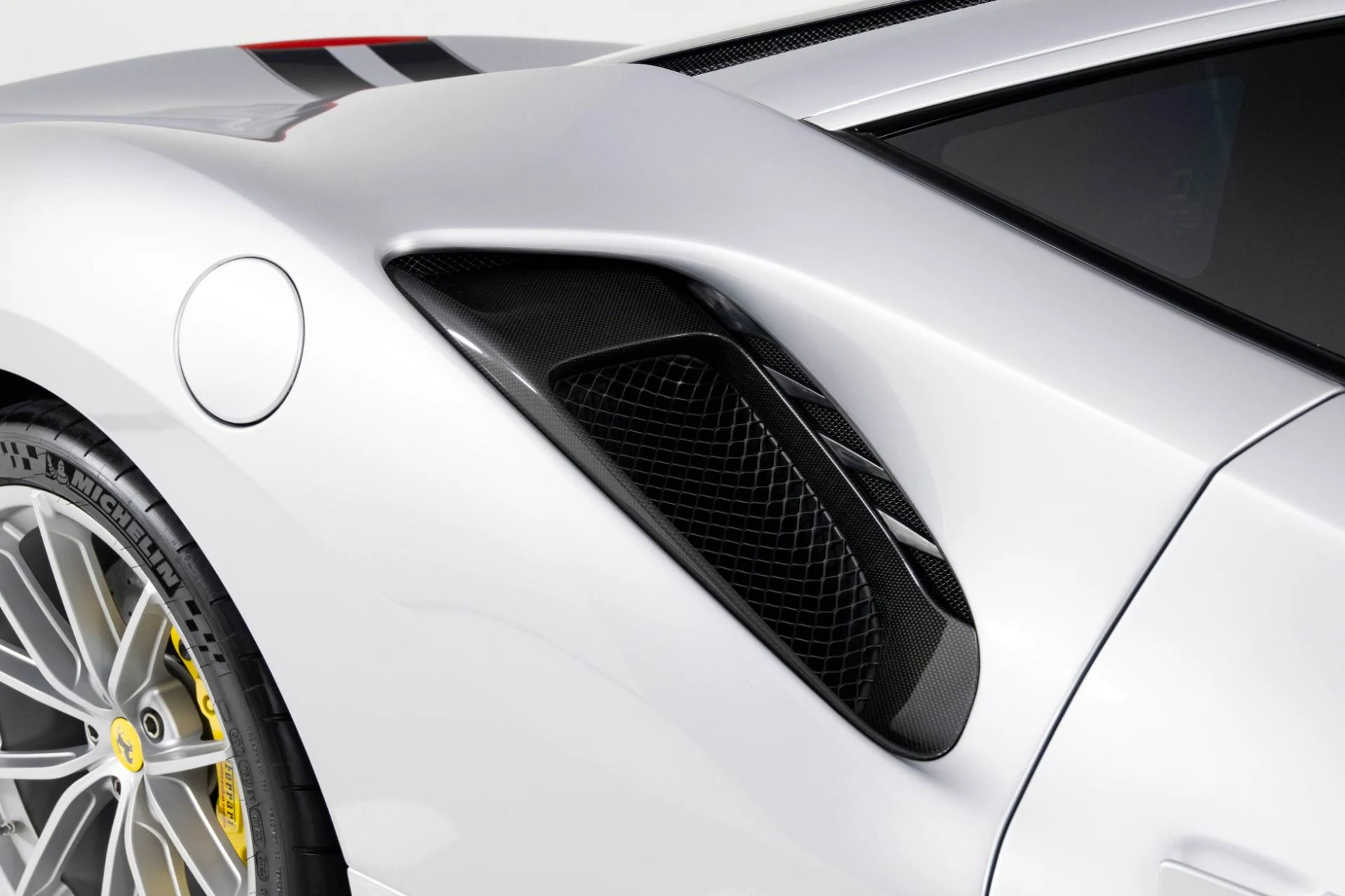 mph058_2109126906_Used_2020_Ferrari_488_Pista_Coupe_1763510177_674e7d8737