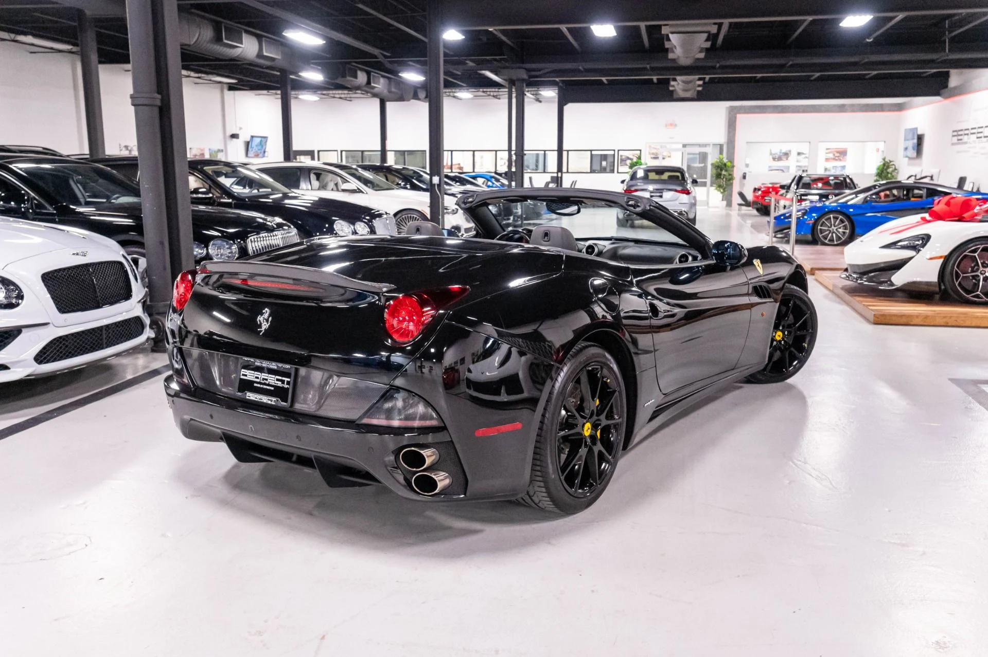mph058_2157210244_Used_2013_Ferrari_458_Spider_Base_1787598451_55664420fa