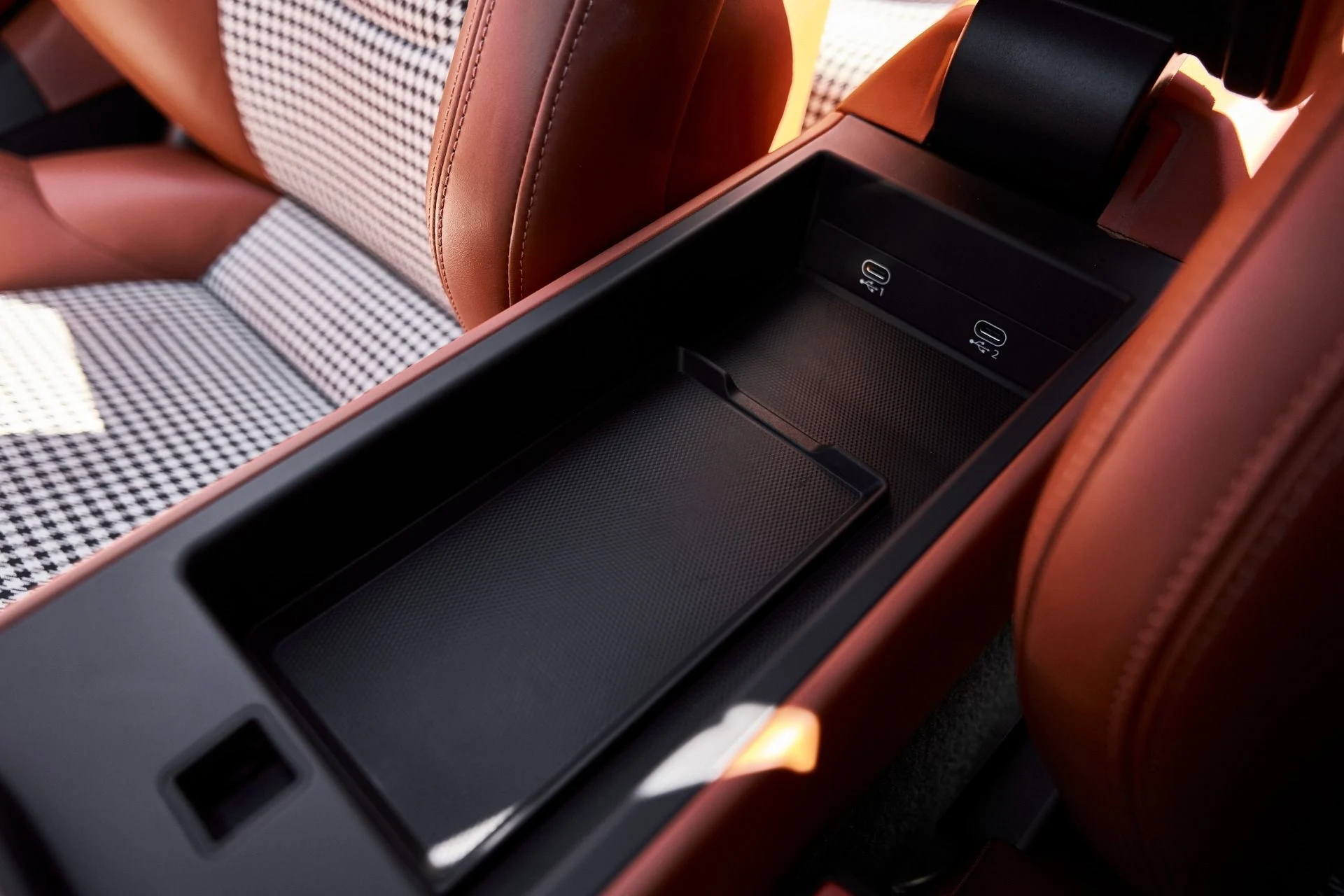 mph058_2210941808_Used_2024_Porsche_911_Turbo_S_1773968070_674abd6430