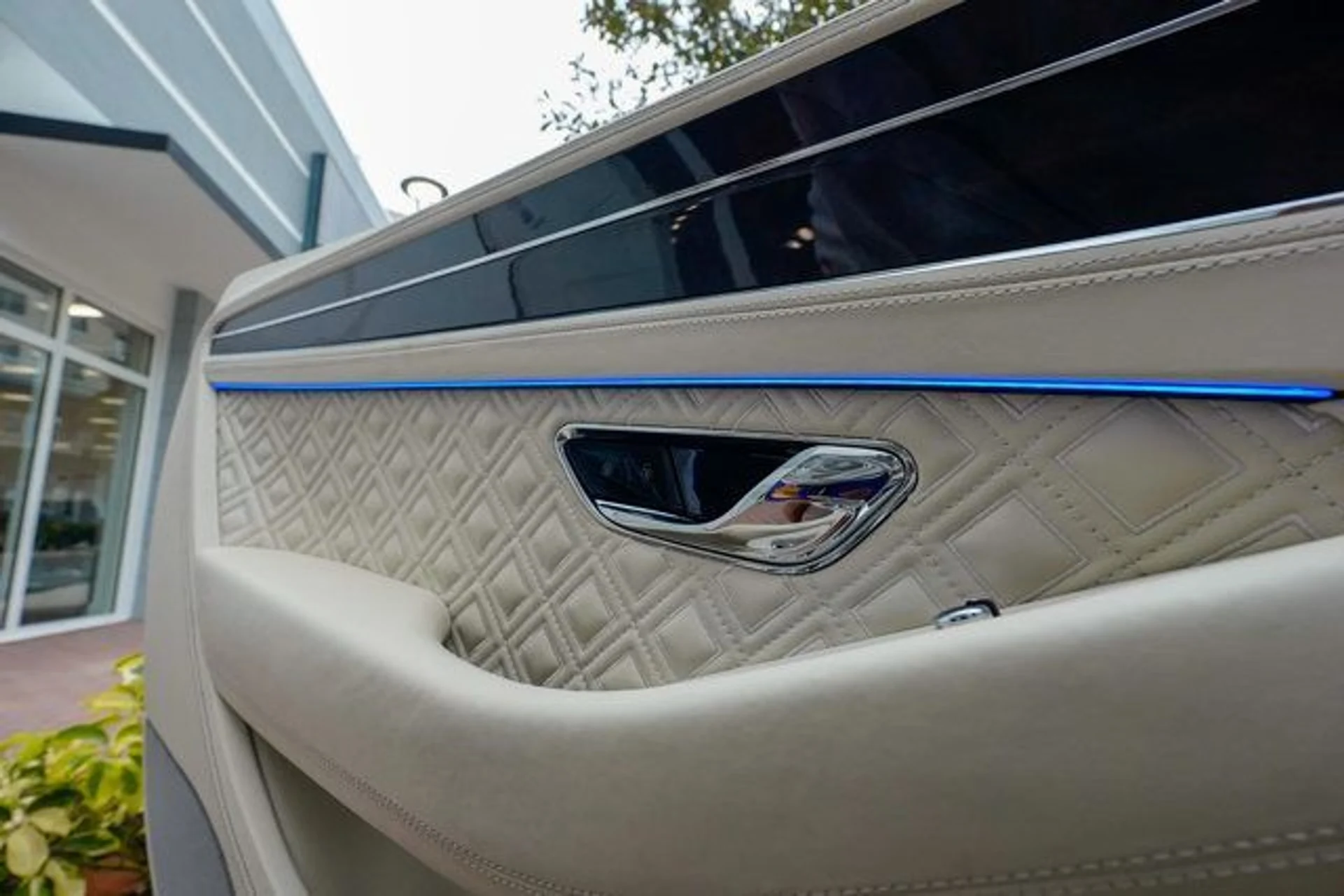 mph058_2245659475_22974034_59_640_3821a69dd4