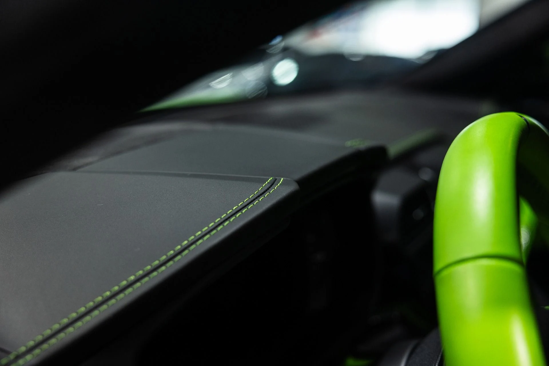 mph058_2260362966_Used_2021_Lamborghini_Urus_Verde_Mantis_Pearl_Full_Stealth_PPF_1764949017_f1fe5bab26