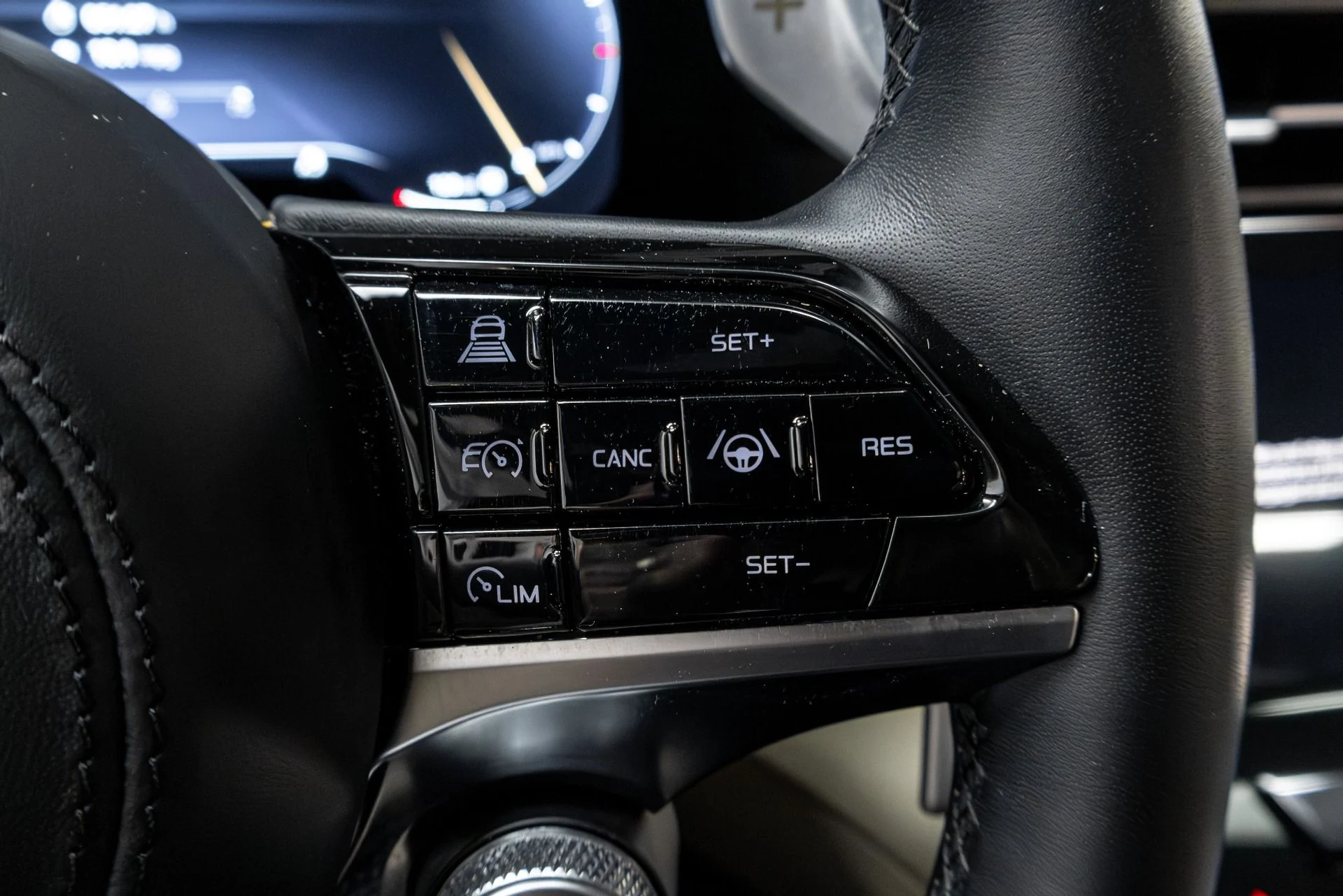 mph058_2284758077_Used_2024_Maserati_Gran_Turismo_Modena_1769640081_47d7689d81