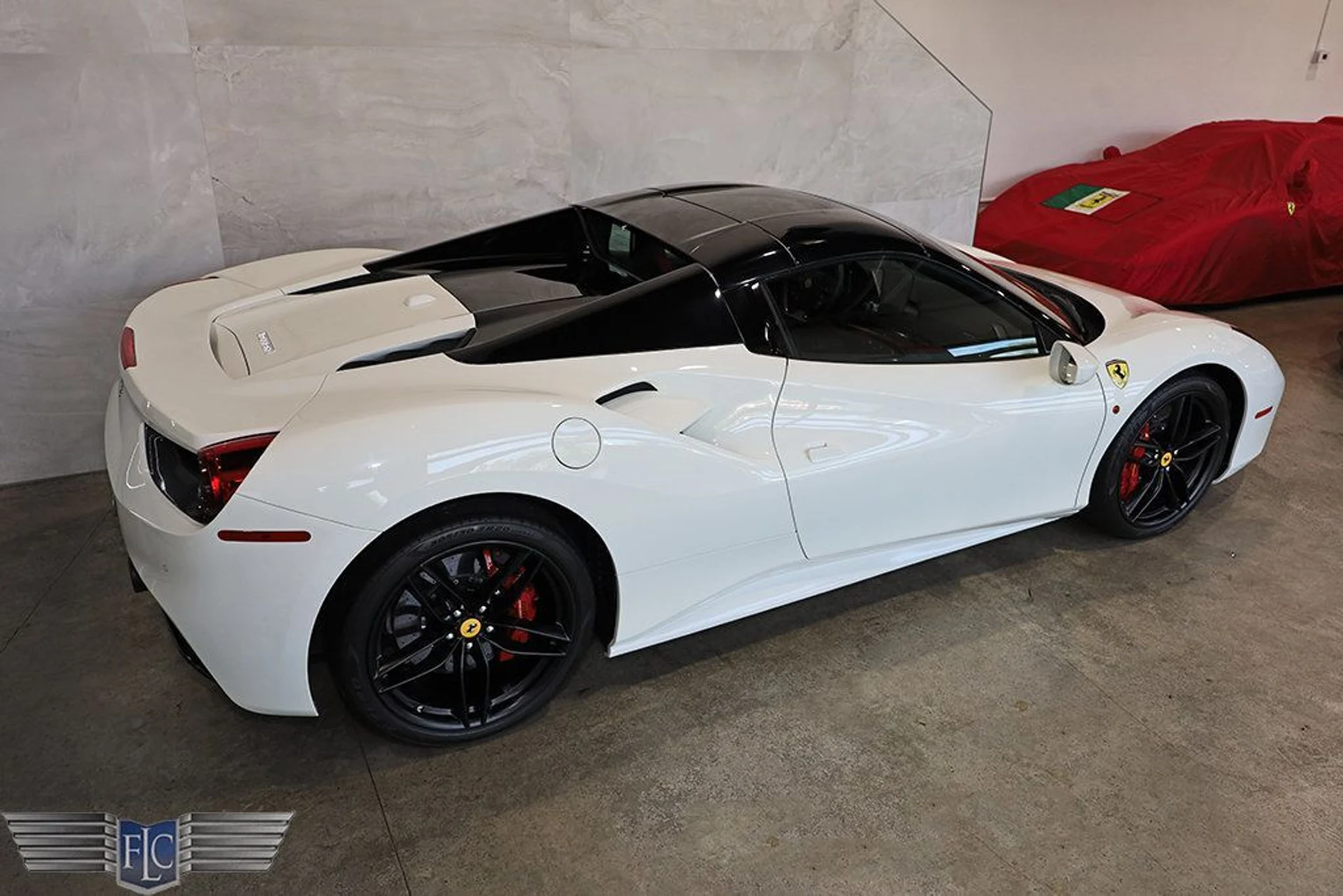 mph058_2285445411_used_2018_ferrari_488_spider_convertible_9689_23035381_59_1024_cbb1da9905