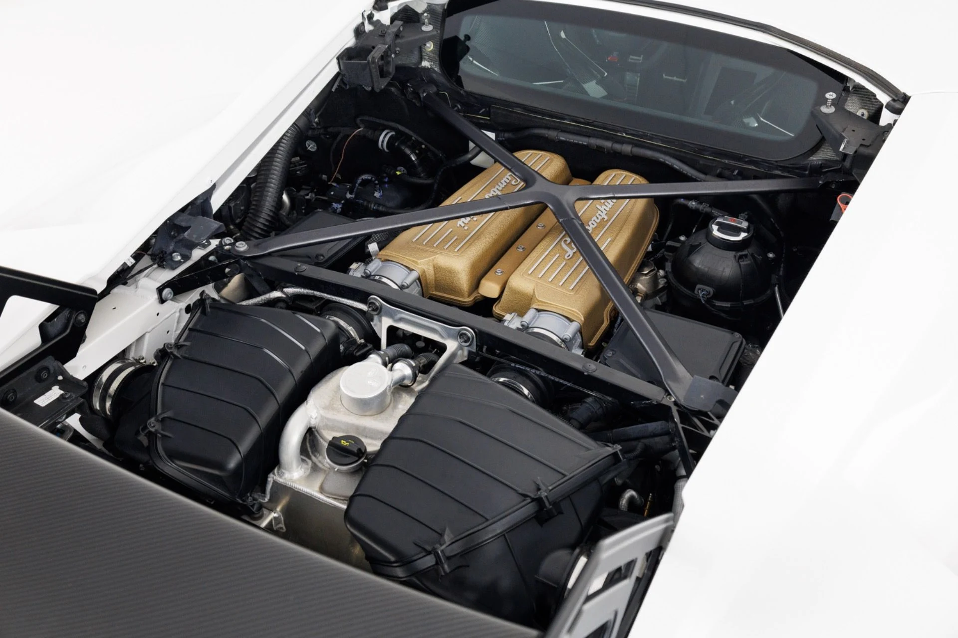 mph058_2287397930_Used_2021_Lamborghini_Huracan_STO_1789754433_be30d2266c