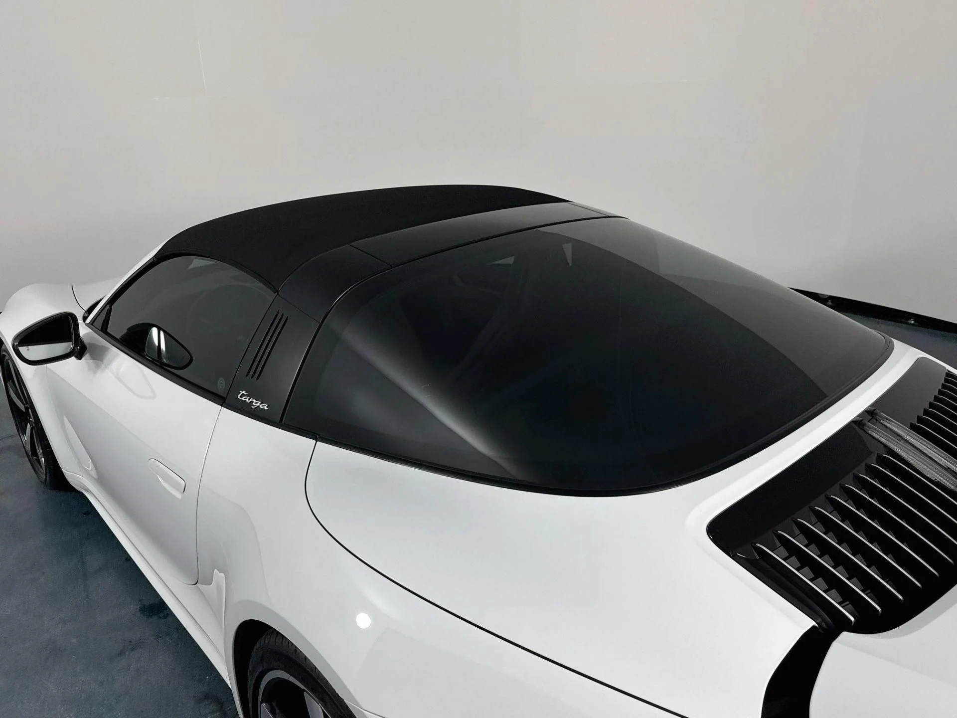 mph058_2311348593_Used_2021_Porsche_911_Targa_4_S_1789669383_129ab84f9a