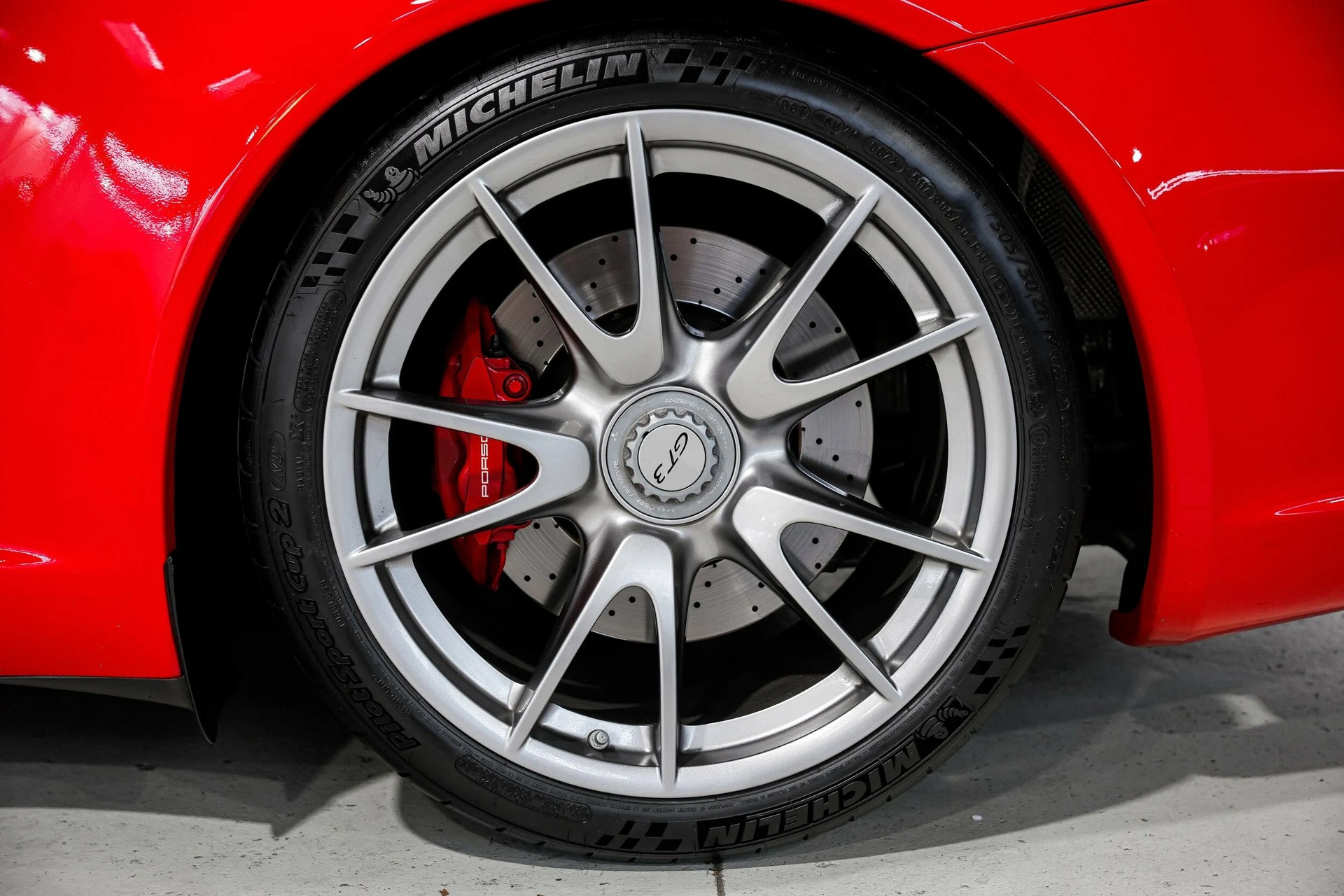 mph058_2322944634_cb7846d913384b61cca262c83f182218x_20402a2dac