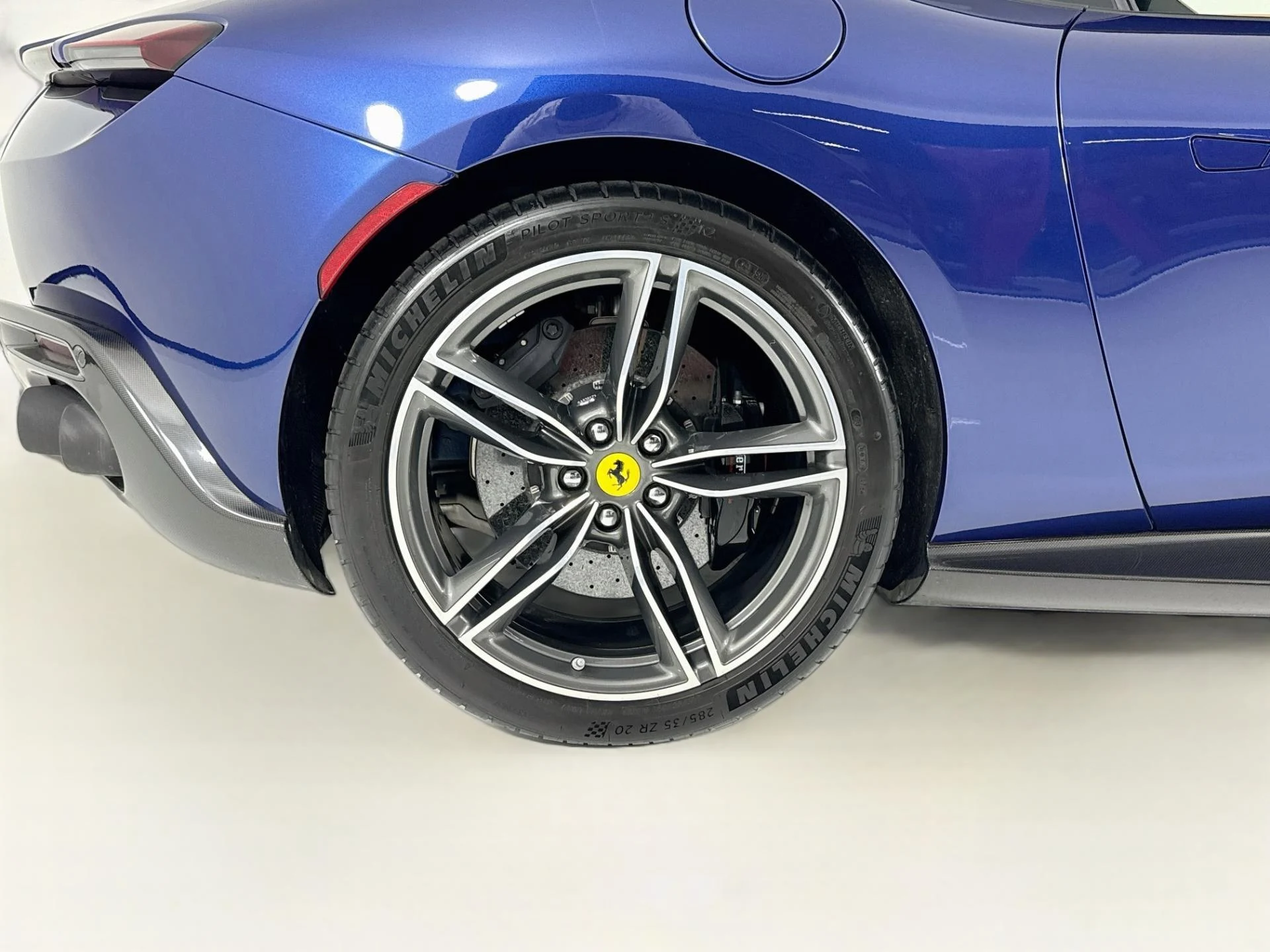 mph058_2327401917_Used_2021_Ferrari_Roma_1793401487_72e9a838fb