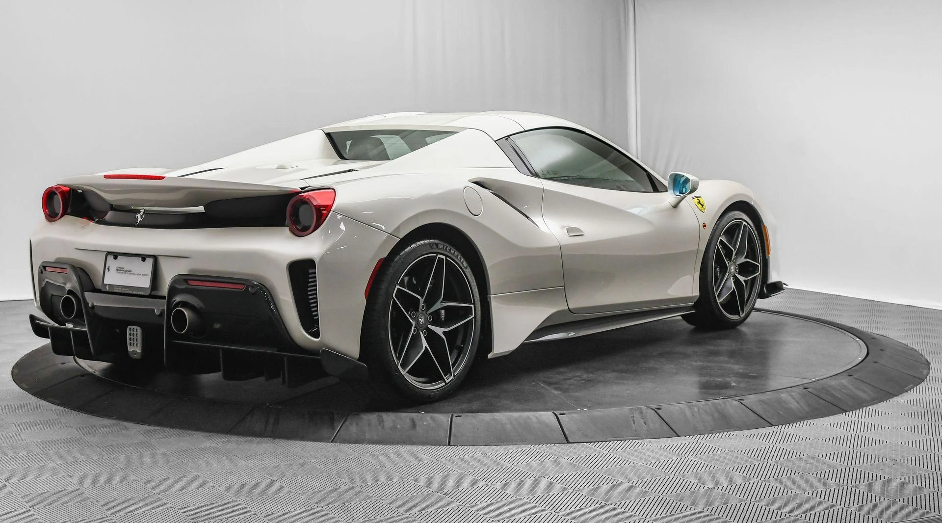 mph058_2356957448_Used_2020_Ferrari_488_Pista_Base_1757455682_aa6de0eaa2