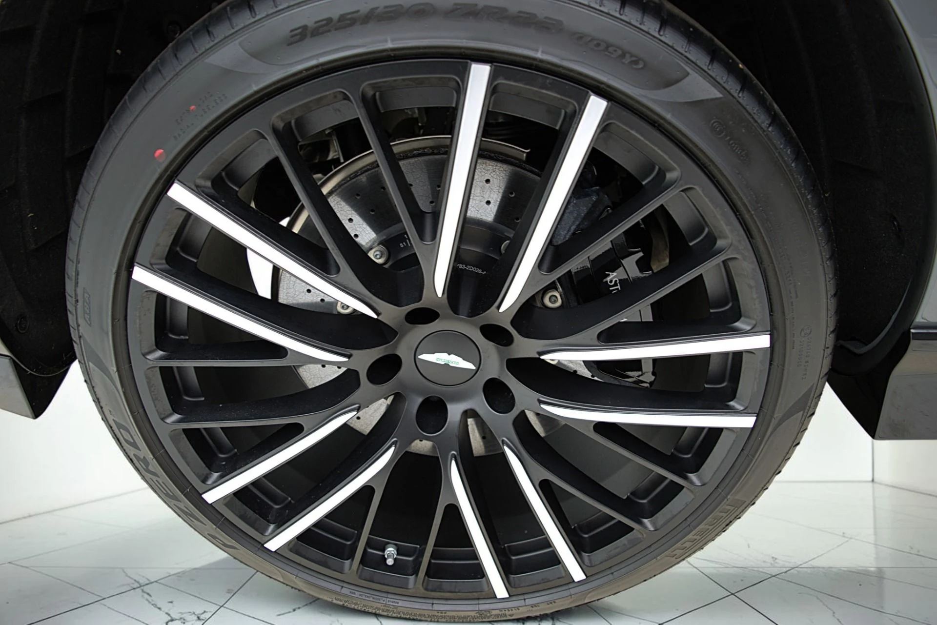 mph058_237090692_Used_2023_Aston_Martin_DBX_707_de77bf9b77