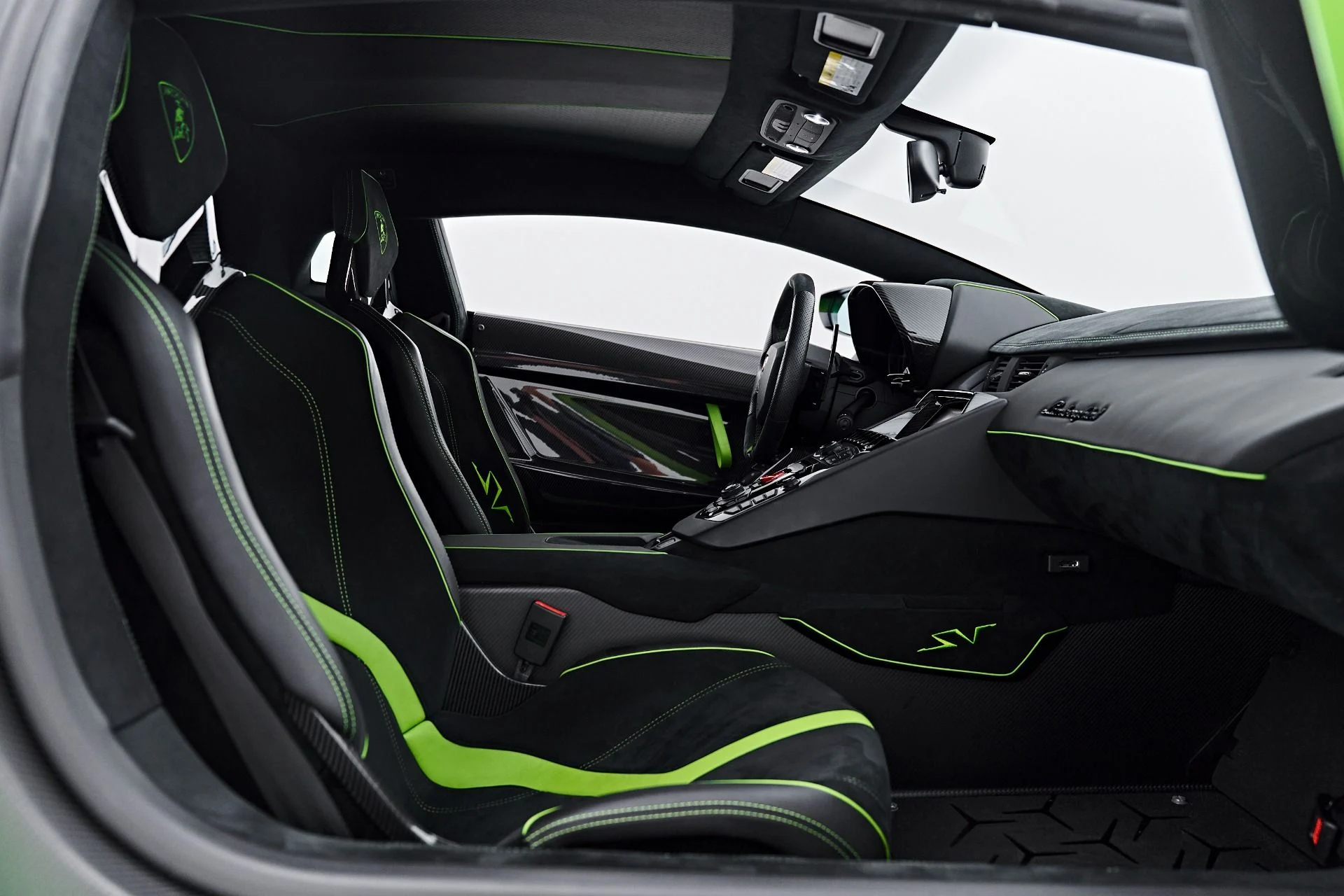mph058_2372724827_Used_2016_Lamborghini_Aventador_LP_750_4_Super_Veloce_1791227535_b6cf4a99be