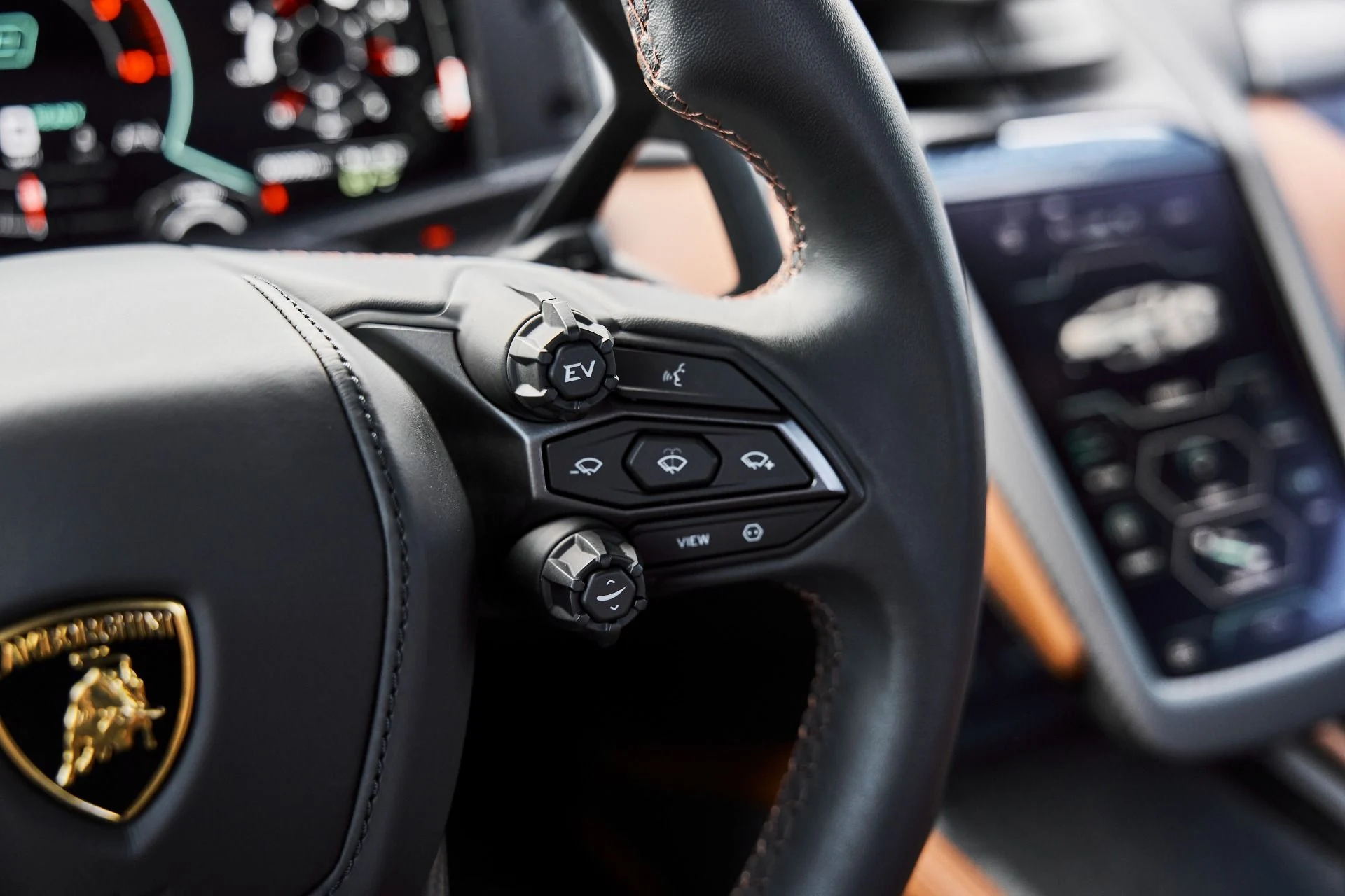 mph058_2430885664_Used_2025_Lamborghini_Revuelto_Base_1777078178_bbebffde15