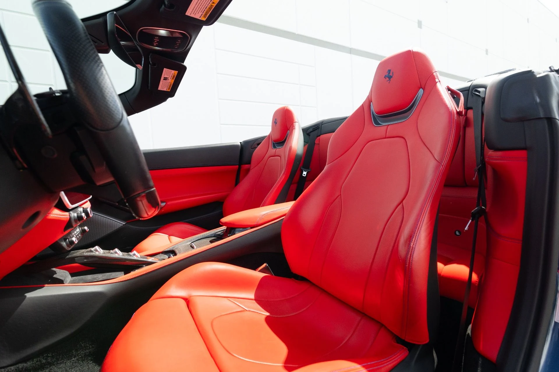 mph058_2431121418_Used_2019_Ferrari_Portofino_1780888386_6912544298