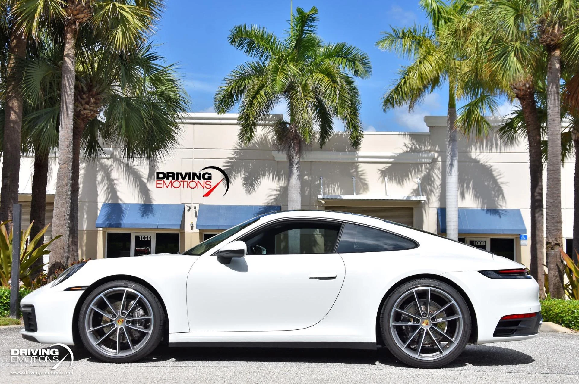 mph058_2450402144_865_p59_l_df9dea8972